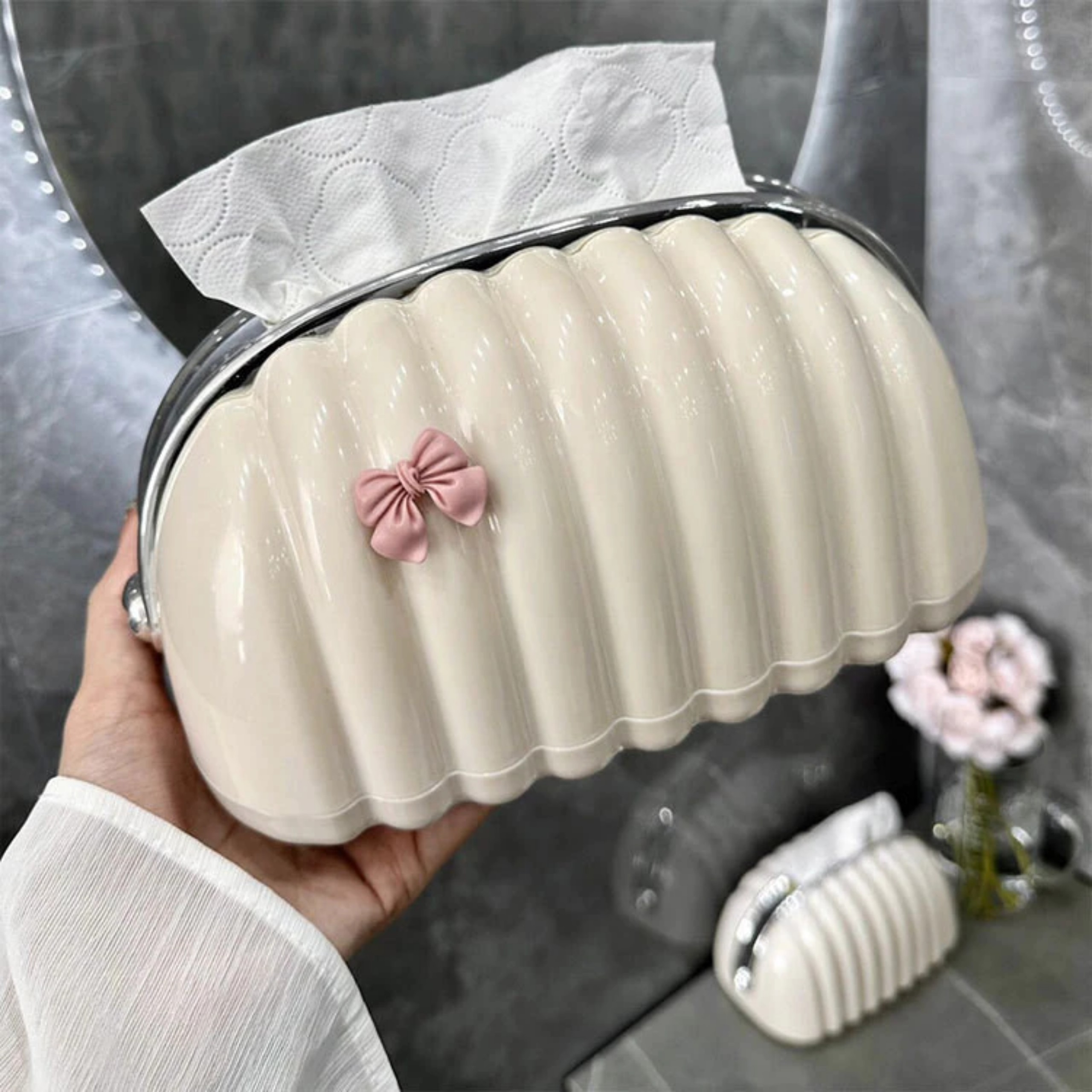 HỘP ĐỰNG KHĂN GIẤY DẠNG TÚI XÁCH KÈM NƠ