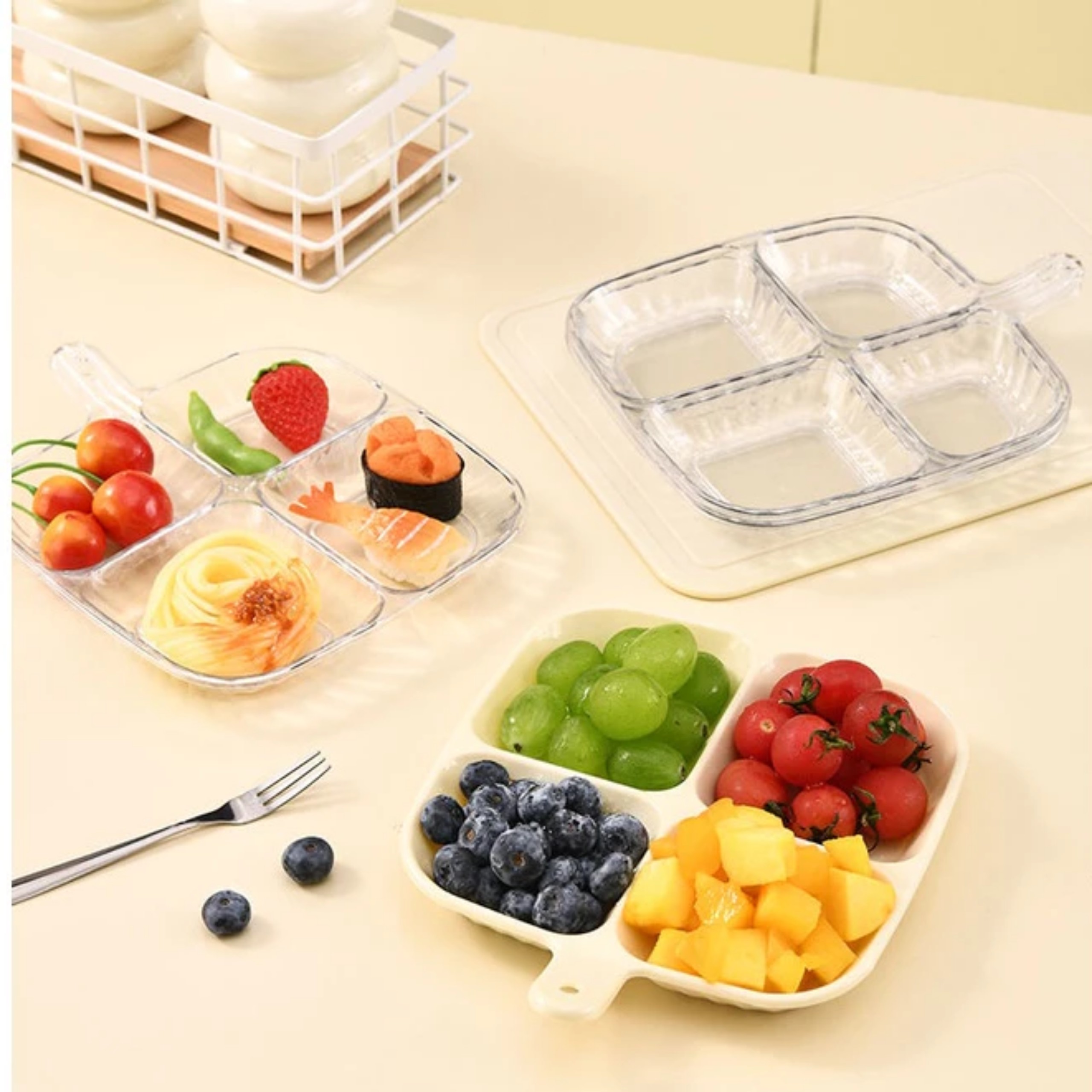 KHAY NHỰA 4 Ô ĐỰNG THỨC ĂN