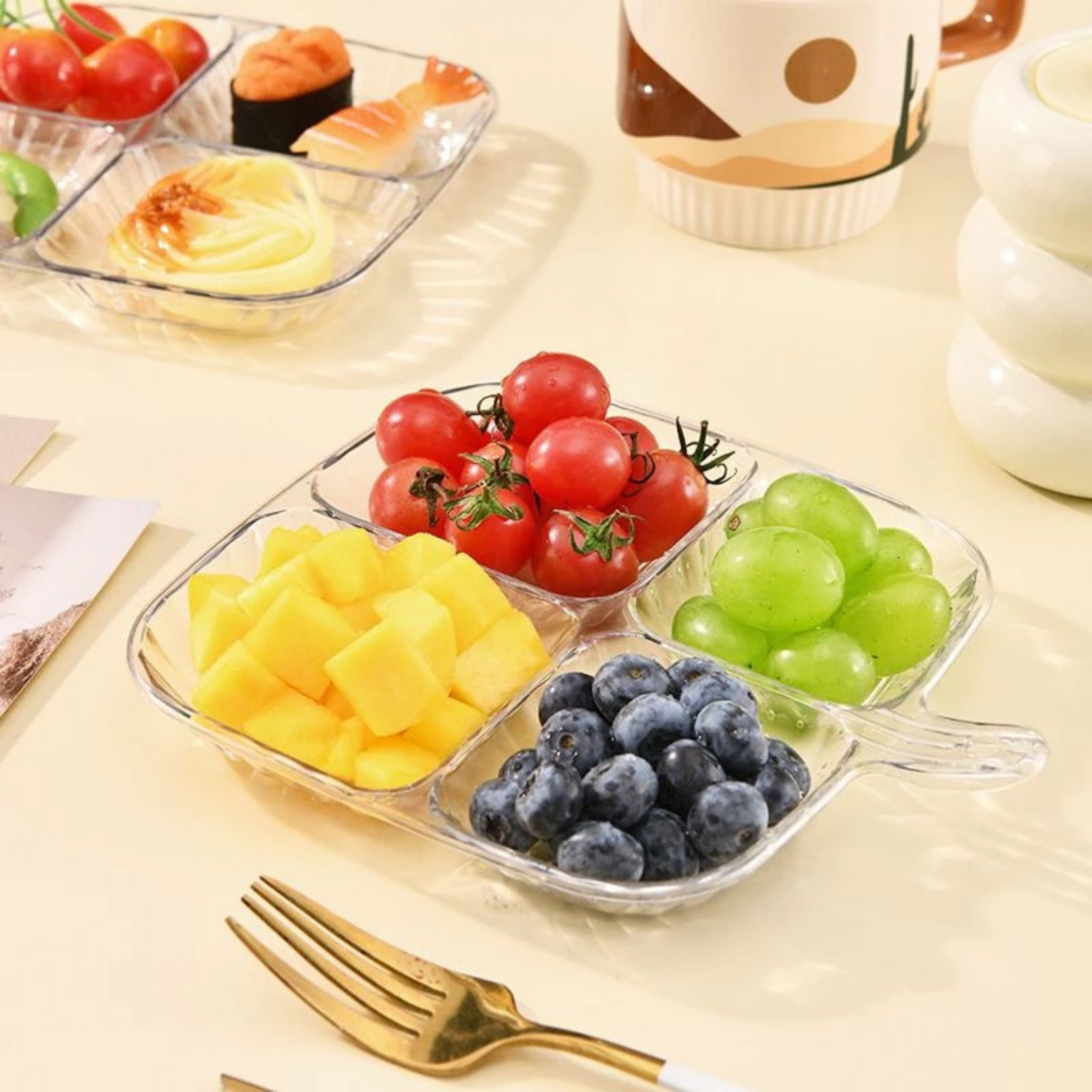 KHAY NHỰA 4 Ô ĐỰNG THỨC ĂN