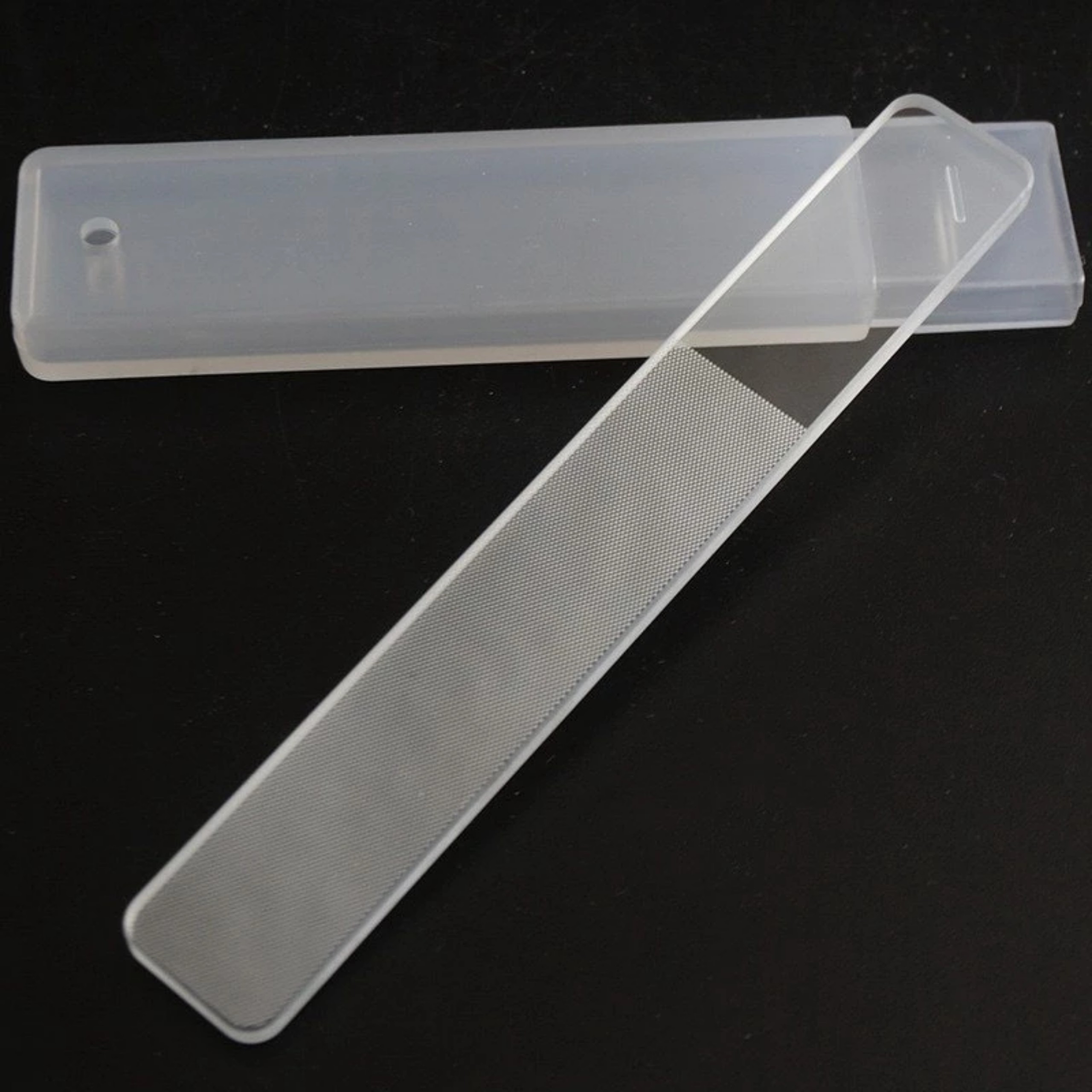 DỤNG CỤ DŨA MÓNG TAY BẰNG THỦY TINH TIỆN DỤNG