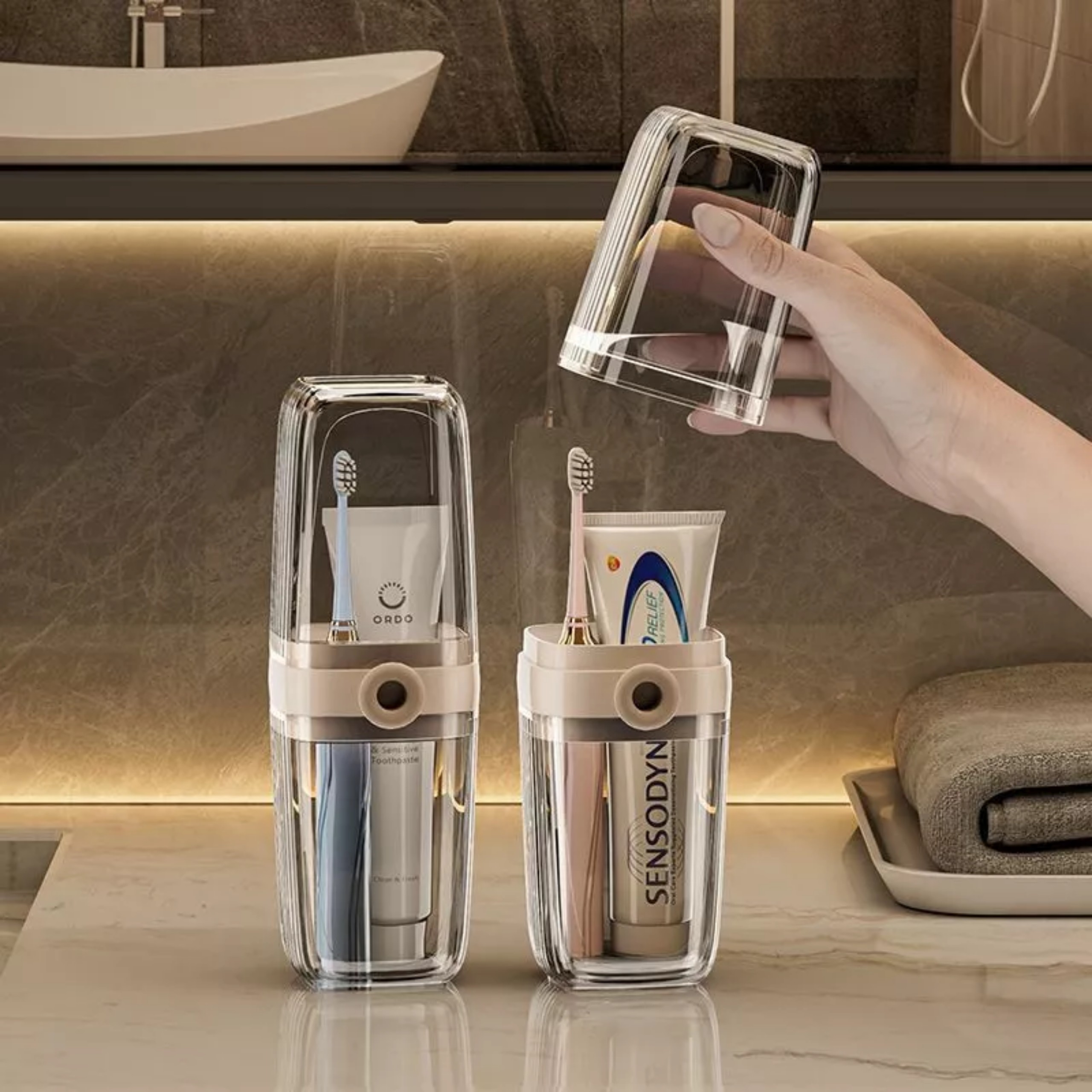 HỘP ĐỰNG BÀN CHẢI DẠNG ỐNG VUÔNG