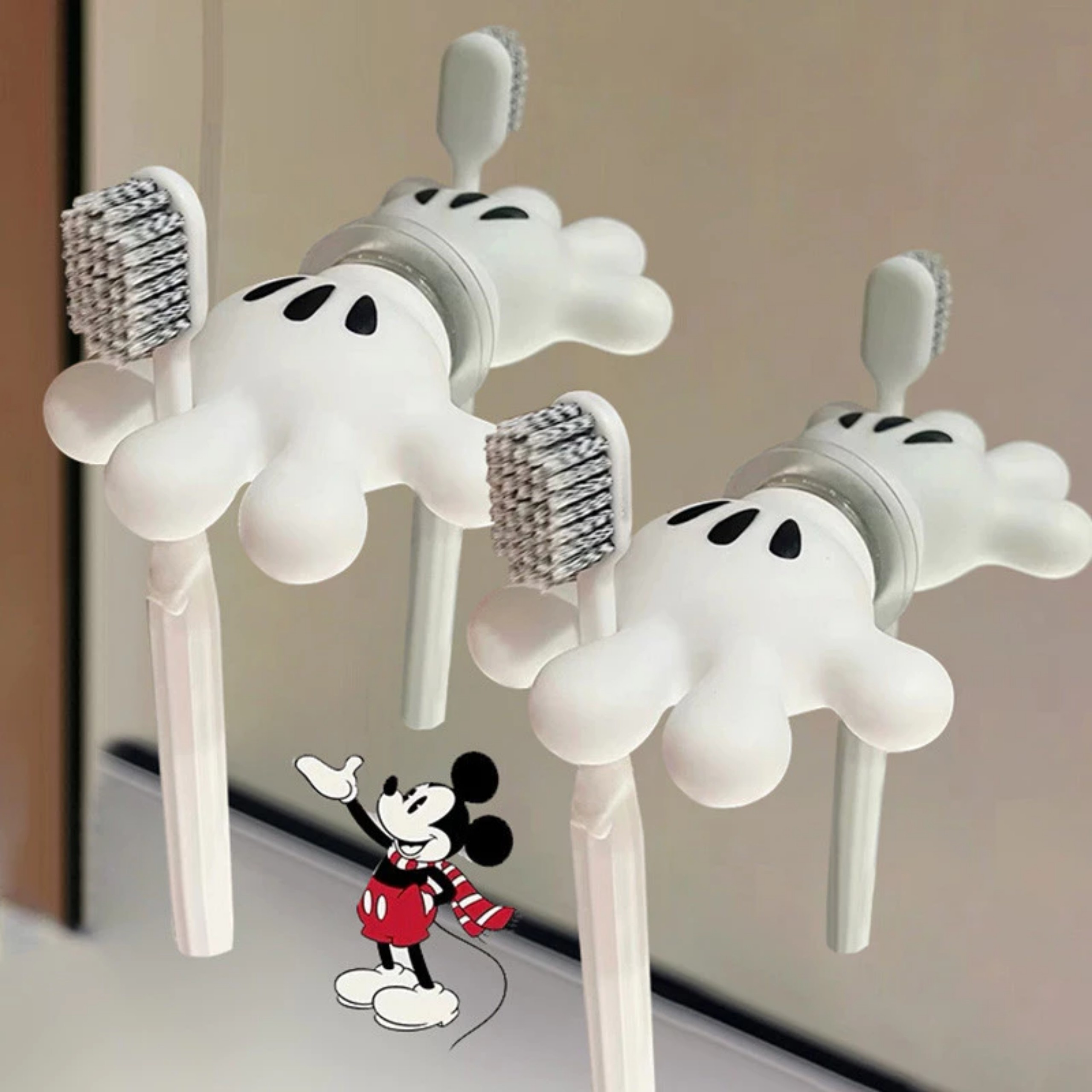 GIÁ ĐỠ BÀN CHẢI ĐÁNH RĂNG HÌNH CHUỘT MICKEY