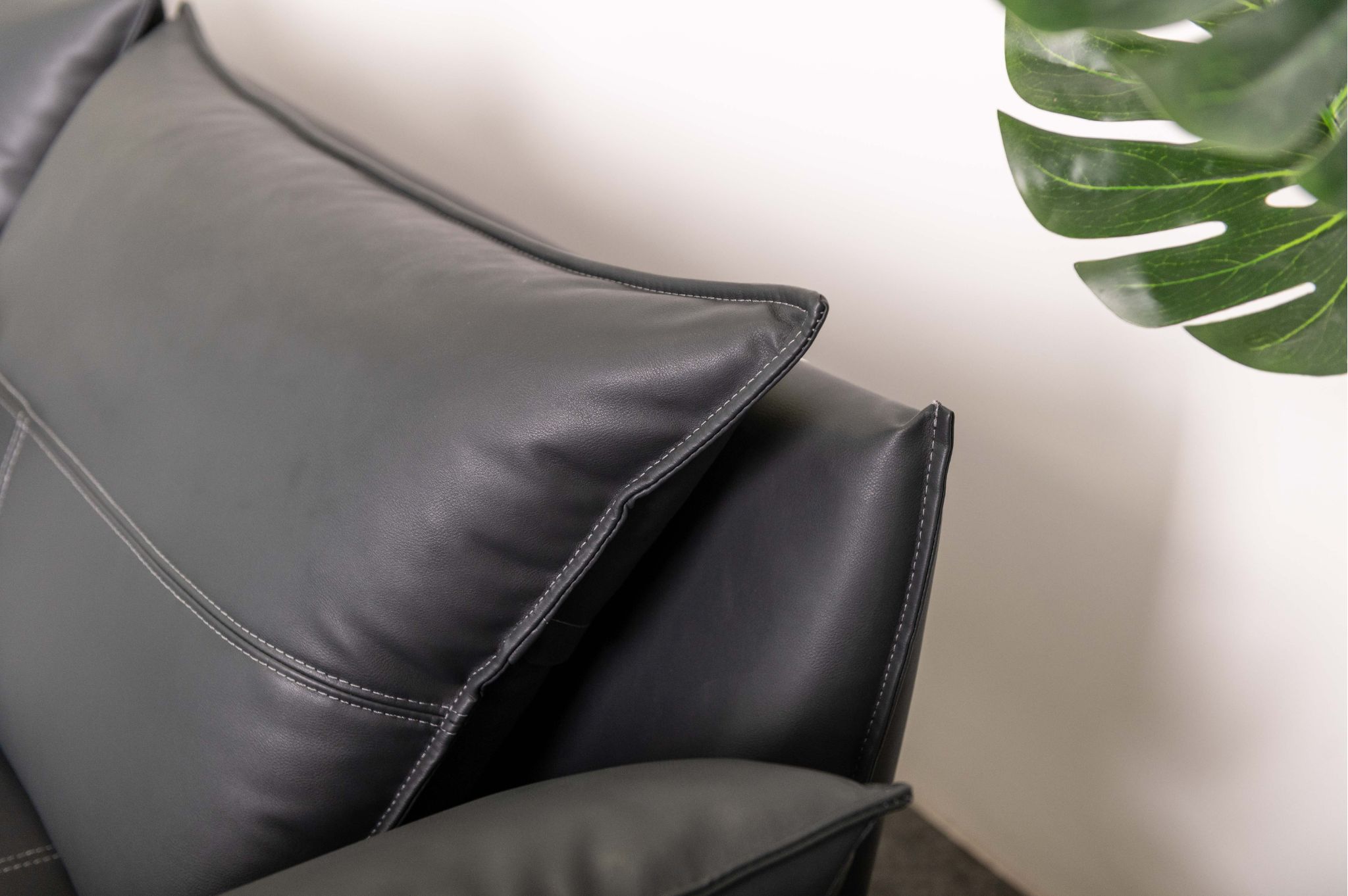 Sofa nhập khẩu cao cấp 1936