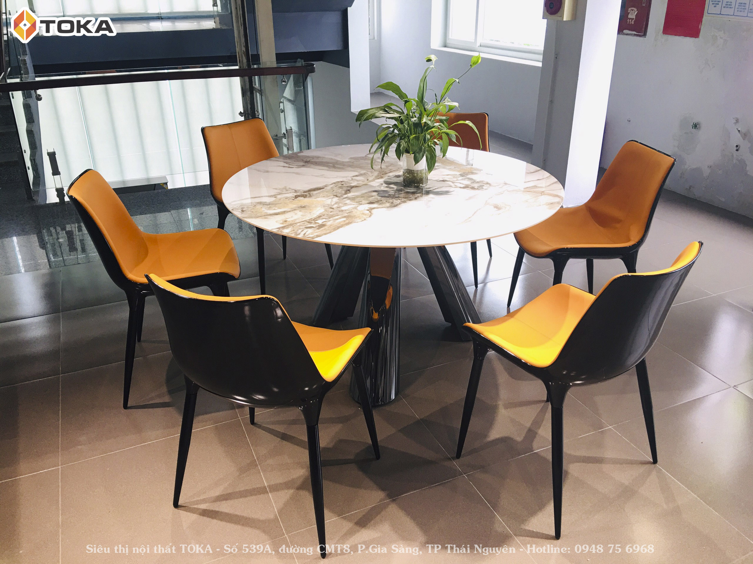 Bộ bàn ăn cao cấp 8808