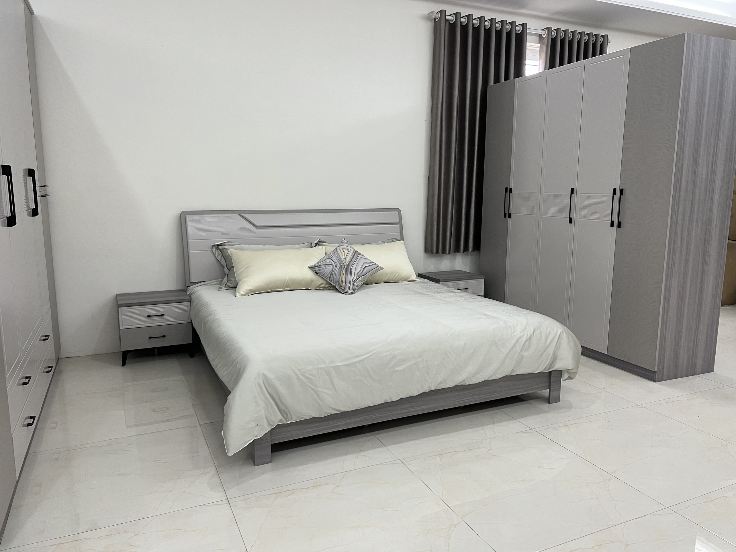 Bộ giường ngủ nhập khẩu 2128/2125