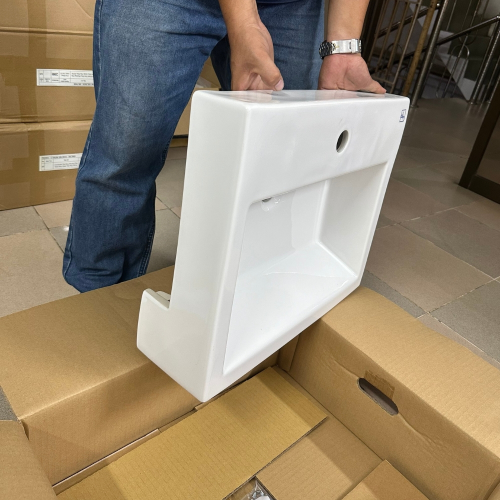 Chậu Lavabo Bán Âm Bàn TOTO LT647CS