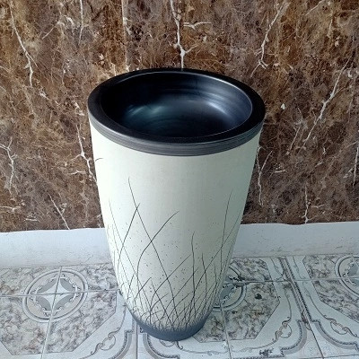 Chậu rửa mặt lavabo chân đứng Moonoah MN-B550L