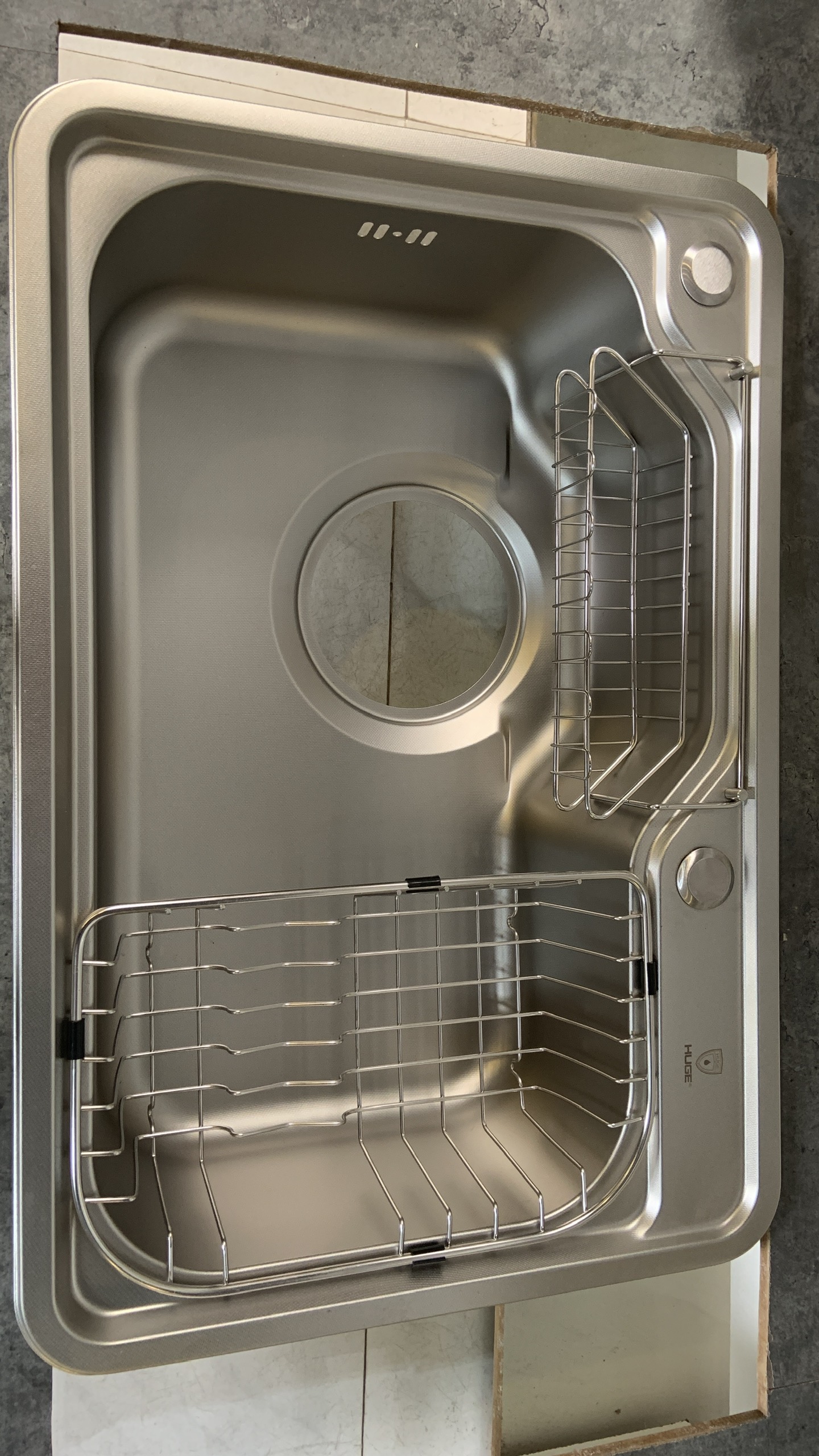 CHẬU RỬA BÁT 1 HỐ HUGE (H-P100B)