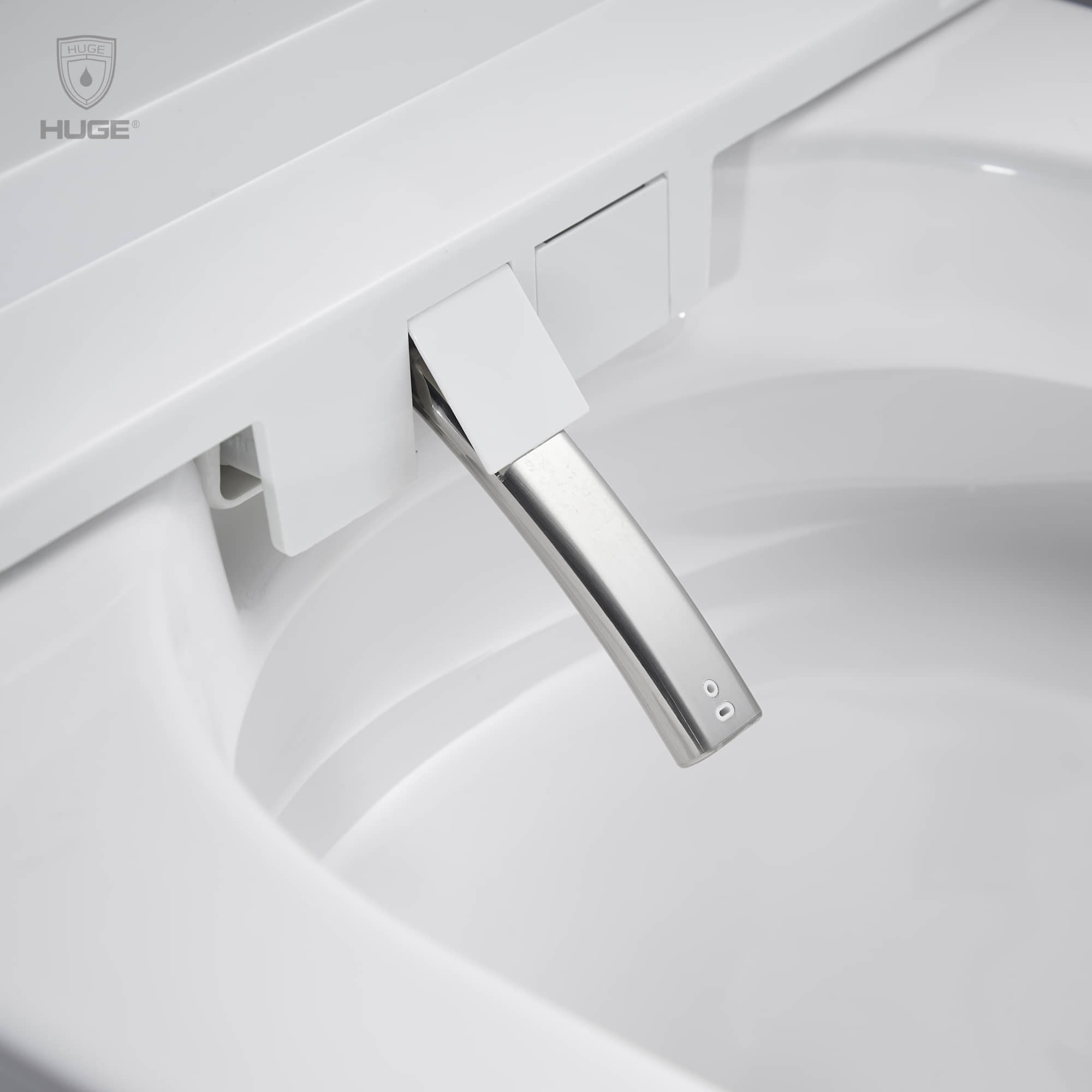 Bàn cầu thông minh Huge H-BS2199