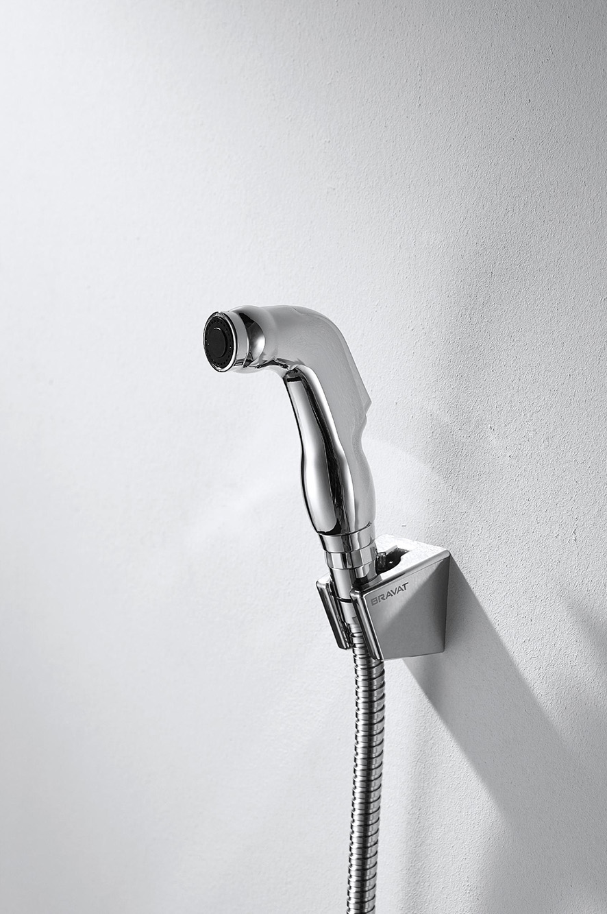 Vòi xịt vệ sinh Bravat D980C-ENG