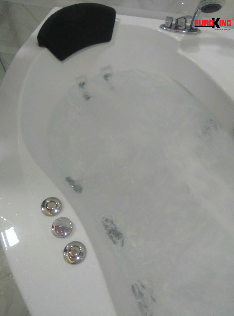Bồn tắm góc massage Euroking EU-6601