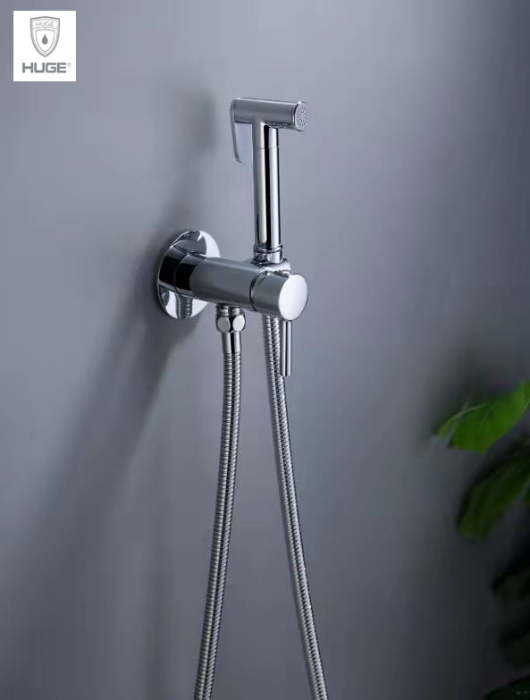 Bộ xịt đồng nóng lạnh Huge H-VXN01