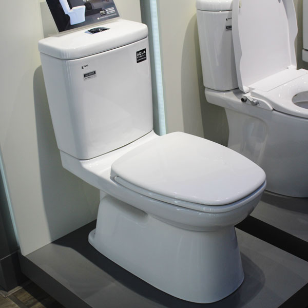 Bồn cầu Inax AC-808VN 2 khối xả nhấn