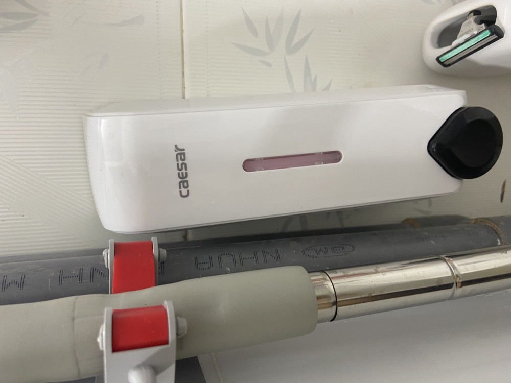 Hộp đựng xà phòng nước Caesar Q831