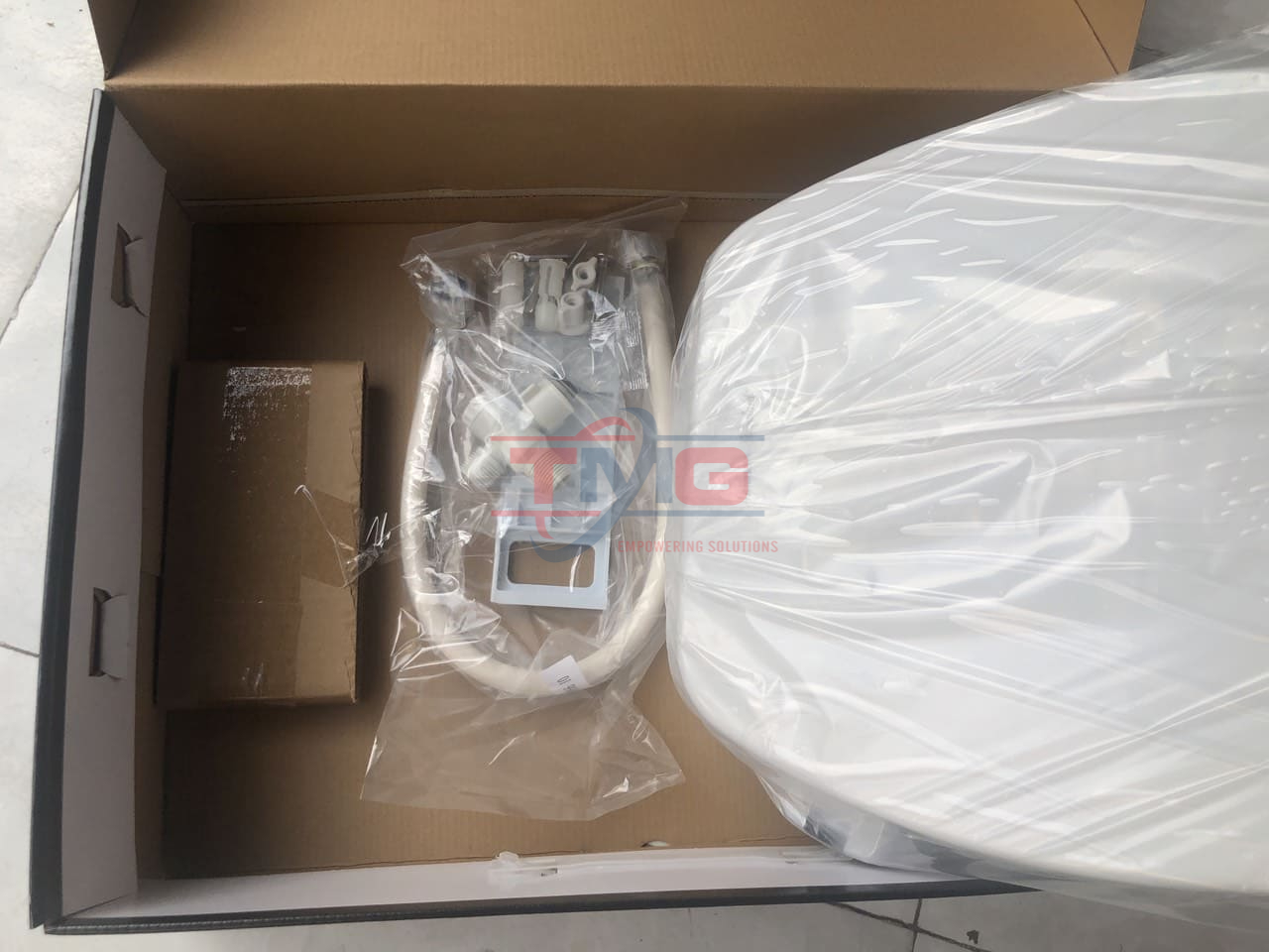 Nắp rửa thông minh American Standard SLIM00001-WT