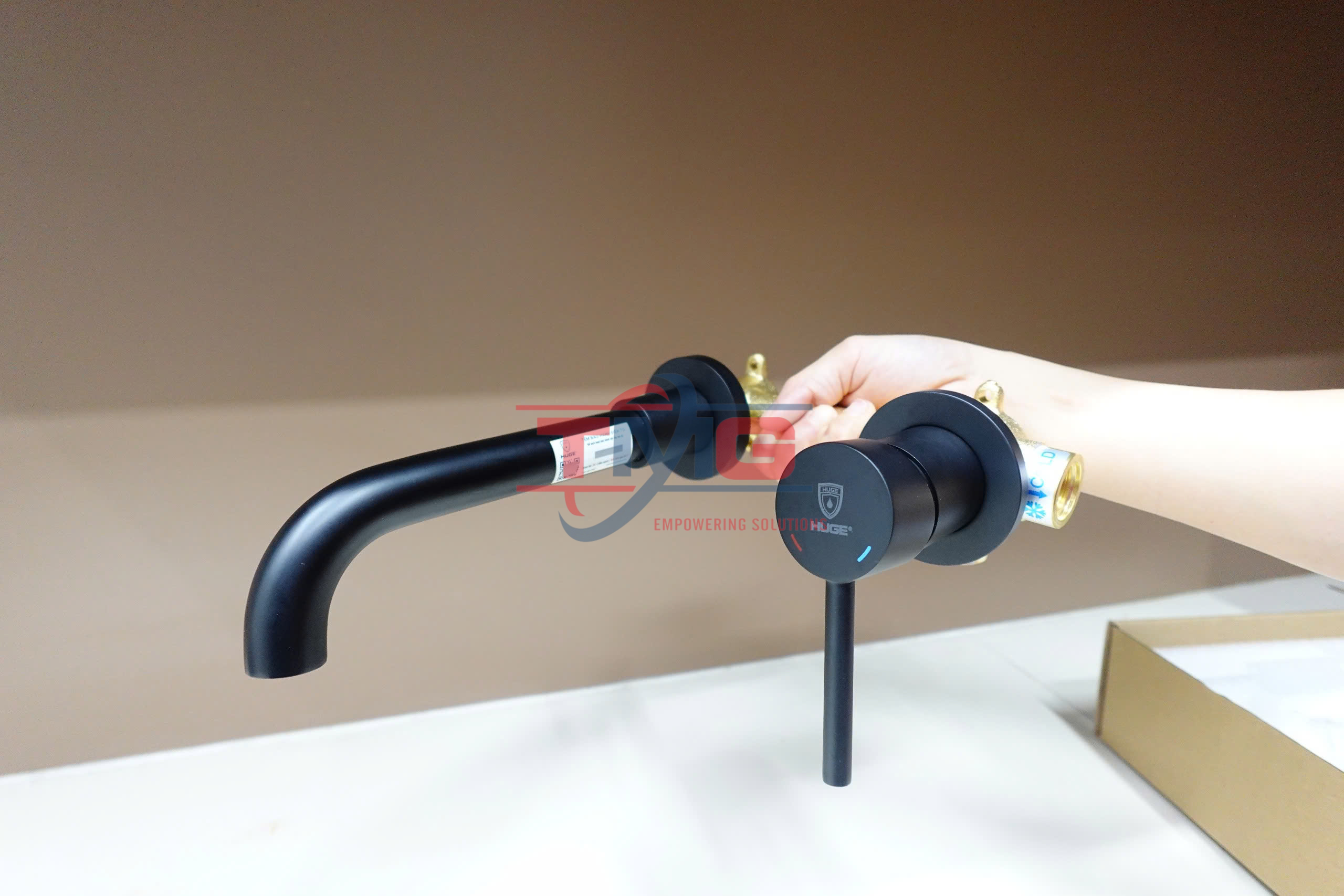 Vòi lavabo âm tường (H-VT200B)