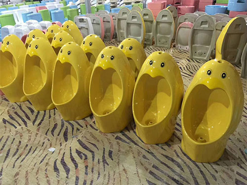 Bồn tiểu trẻ em HM KID 04