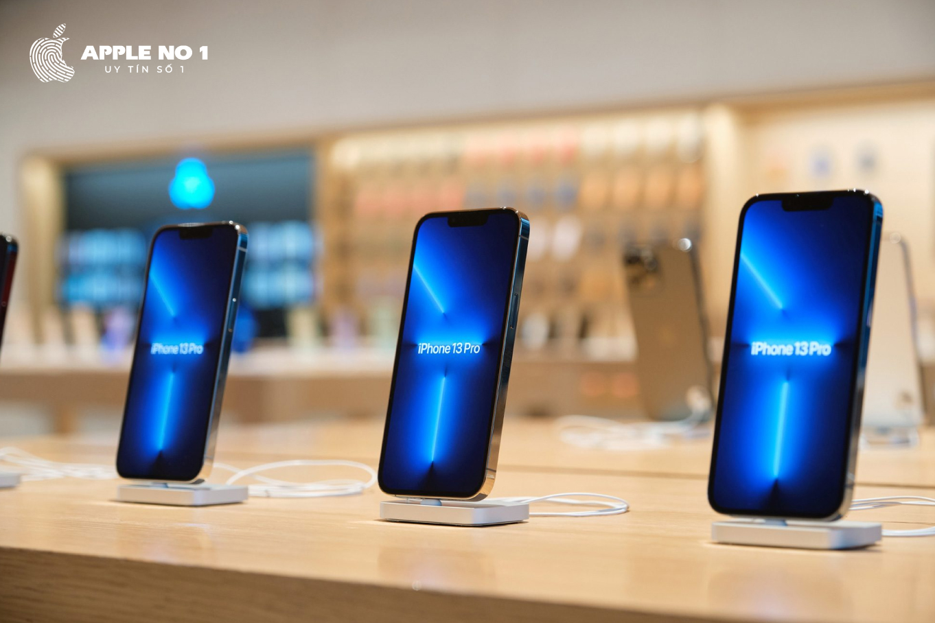 iPhone tăng trưởng mạnh, chiếm hơn 1/3 tổng giá trị nhập khẩu smartphone tại Việt Nam năm 2021