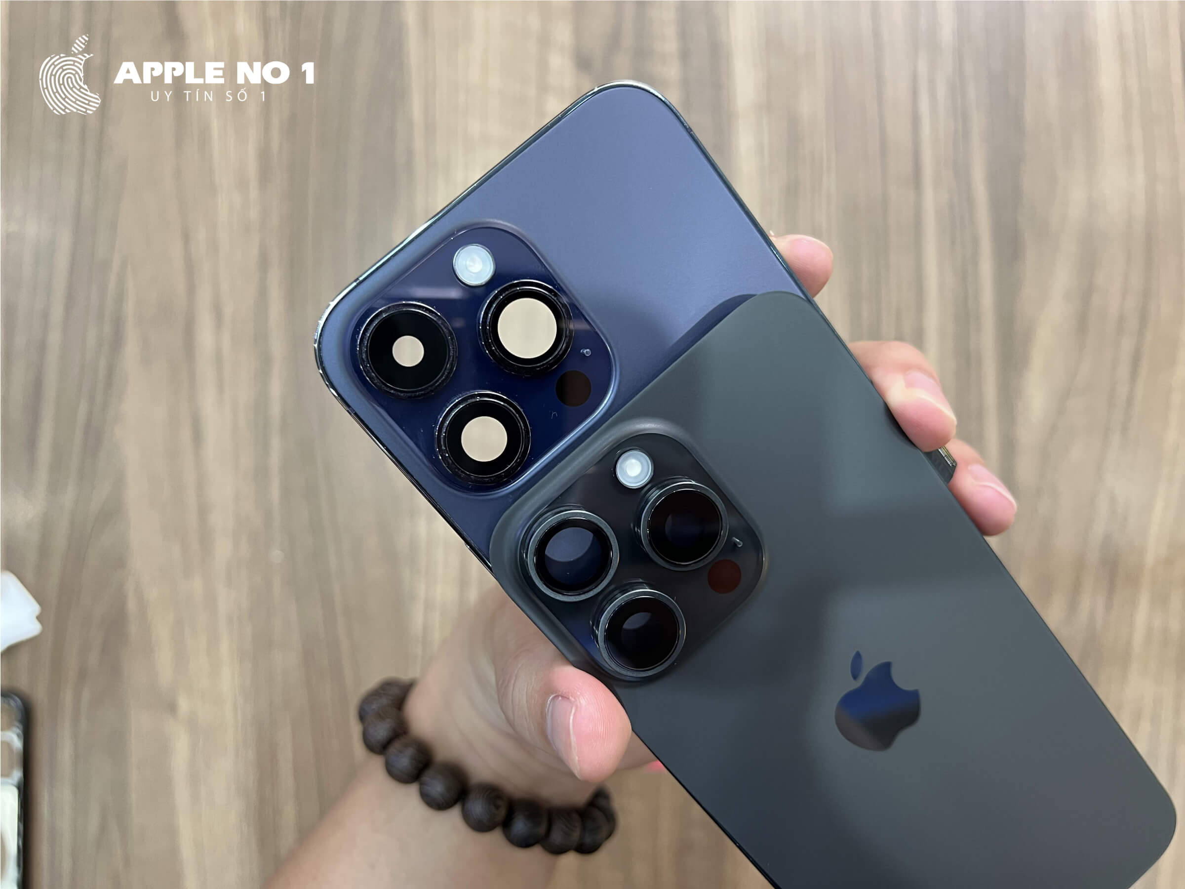 So sánh mắt camera iPhone 14 Pro Max và viền iPhone 15 Pro Max