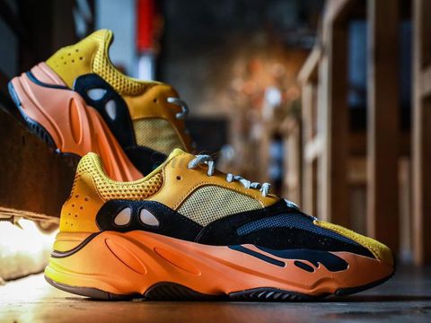 SIÊU PHẨM ADIDAS YEEZY 700 'SUN' ĐÃ RA MẮT TRONG NĂM NAY