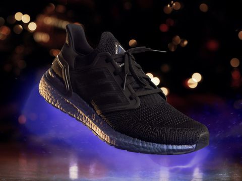 GIÀY ULTRA BOOST PHẢN QUANG LUÔN 'CHÁY HÀNG' KHI VỪA LÊN KỆ