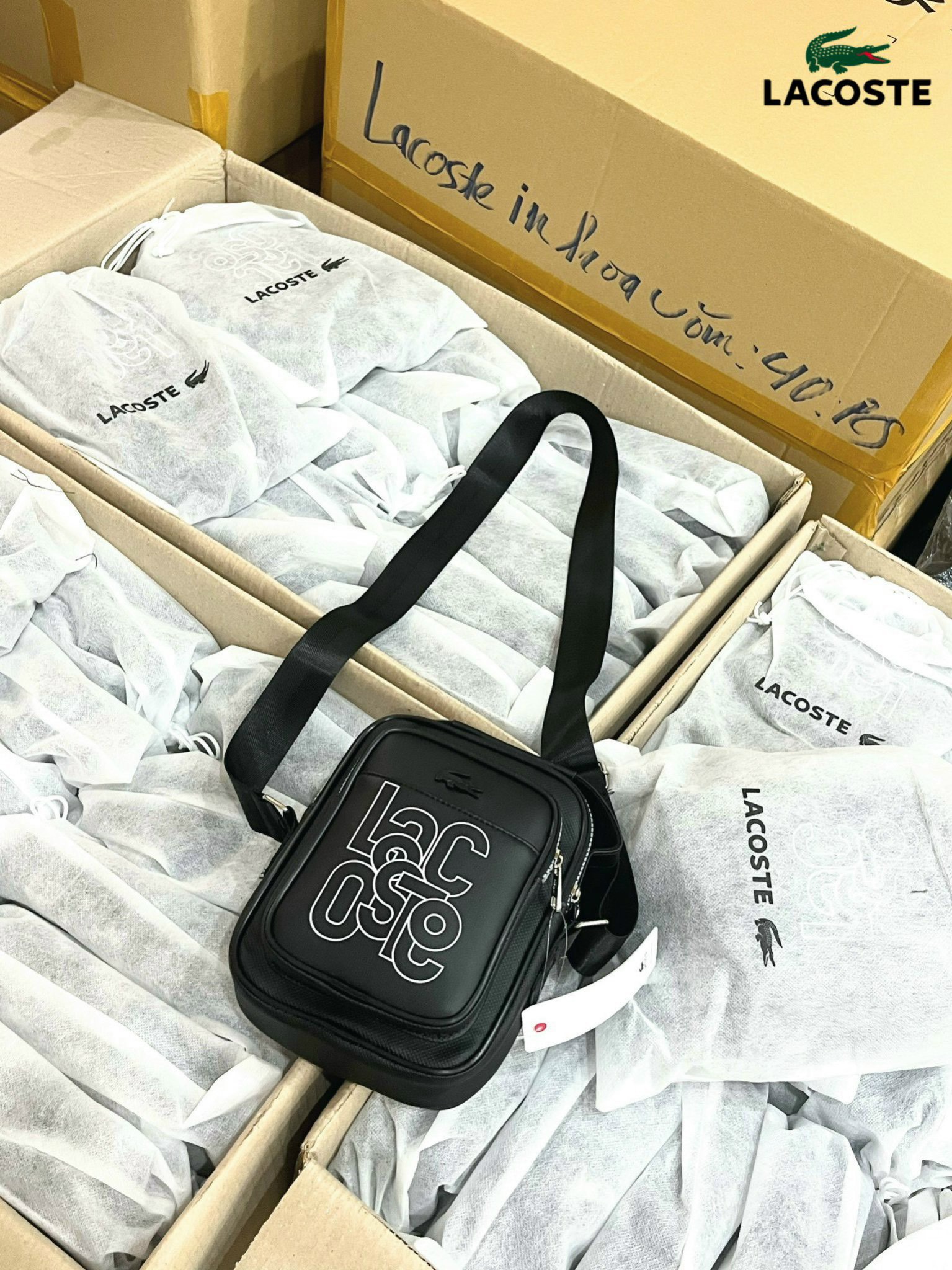 Túi Đeo Chéo Thời Trang Tiện Ích LC Cross Bag