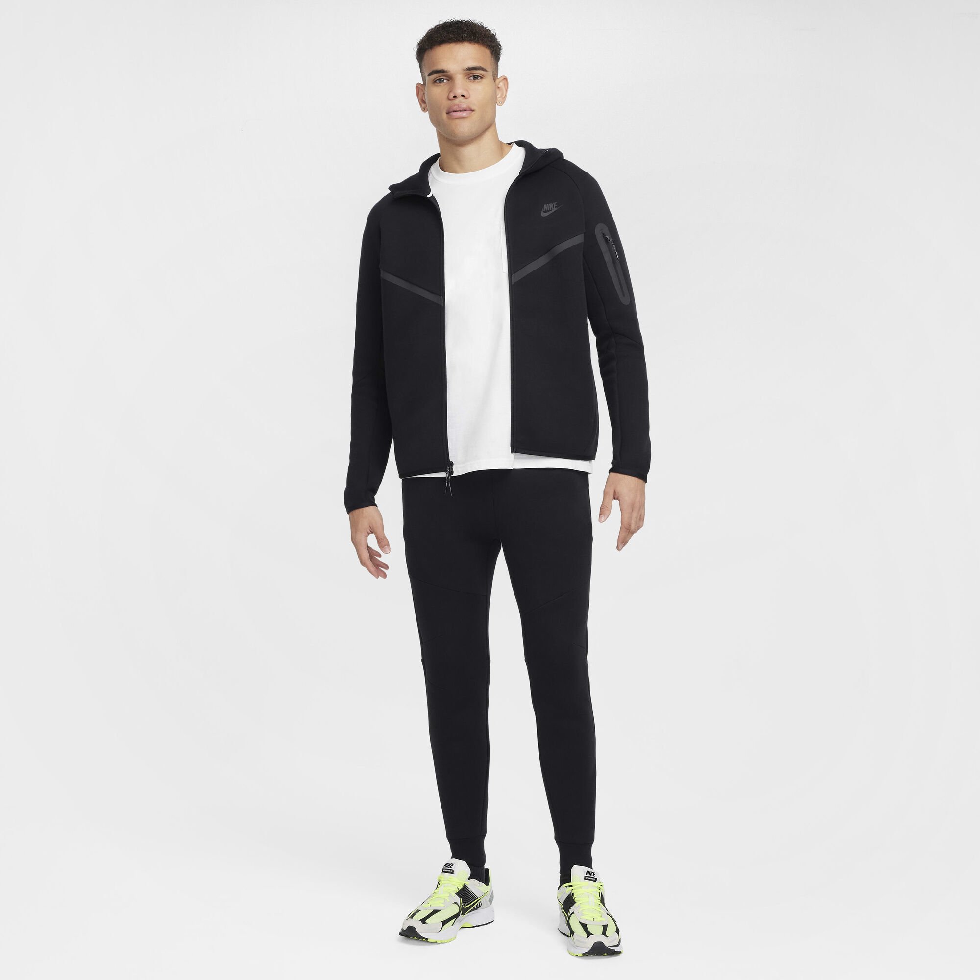 Áo Khoác Thể Thao Nike Tech Full-Zip Windrunner Hoodie 2024 HV0949-010