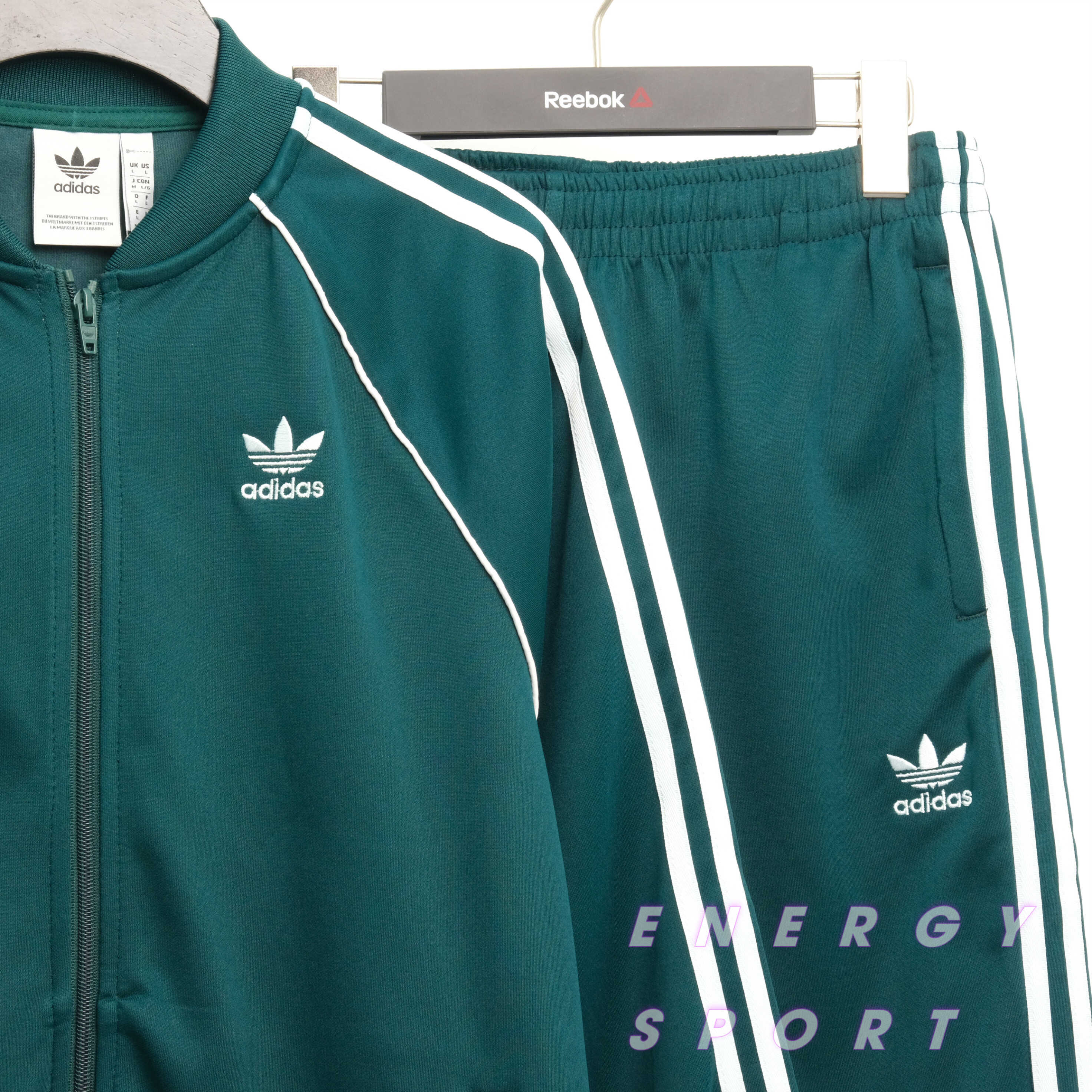 Bộ Quần Áo Thể Thao Unisex Nam Nữ Adidas Adicolor Classic Primeblue SST Track - Màu Xanh