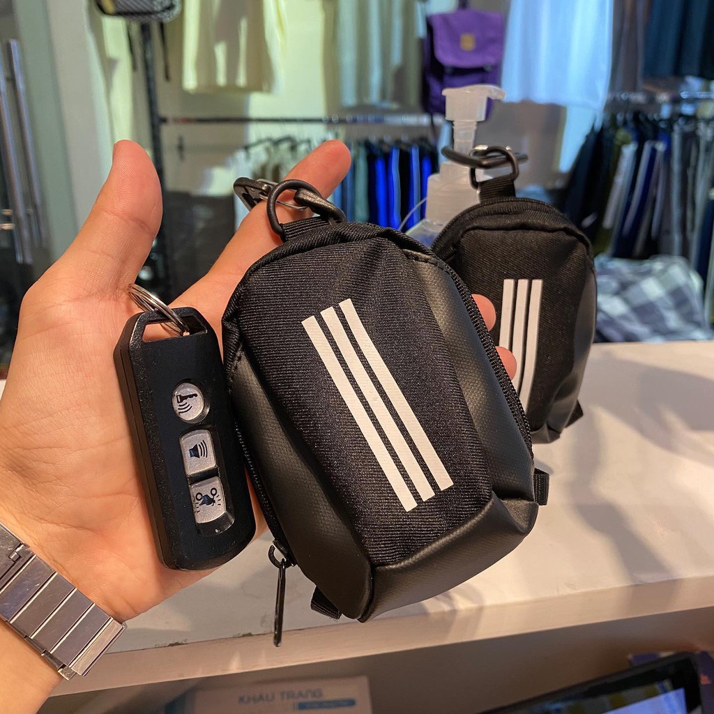 Móc khóa balo mini Adidas Tiny Bag FQ2449 Thời Trang Thể Thao dành cho cả nam và nữ