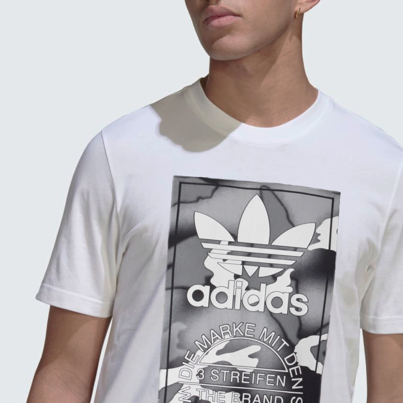 Áo Thun Unisex Nam Nữ Adidas Original Graphic Camo Tee