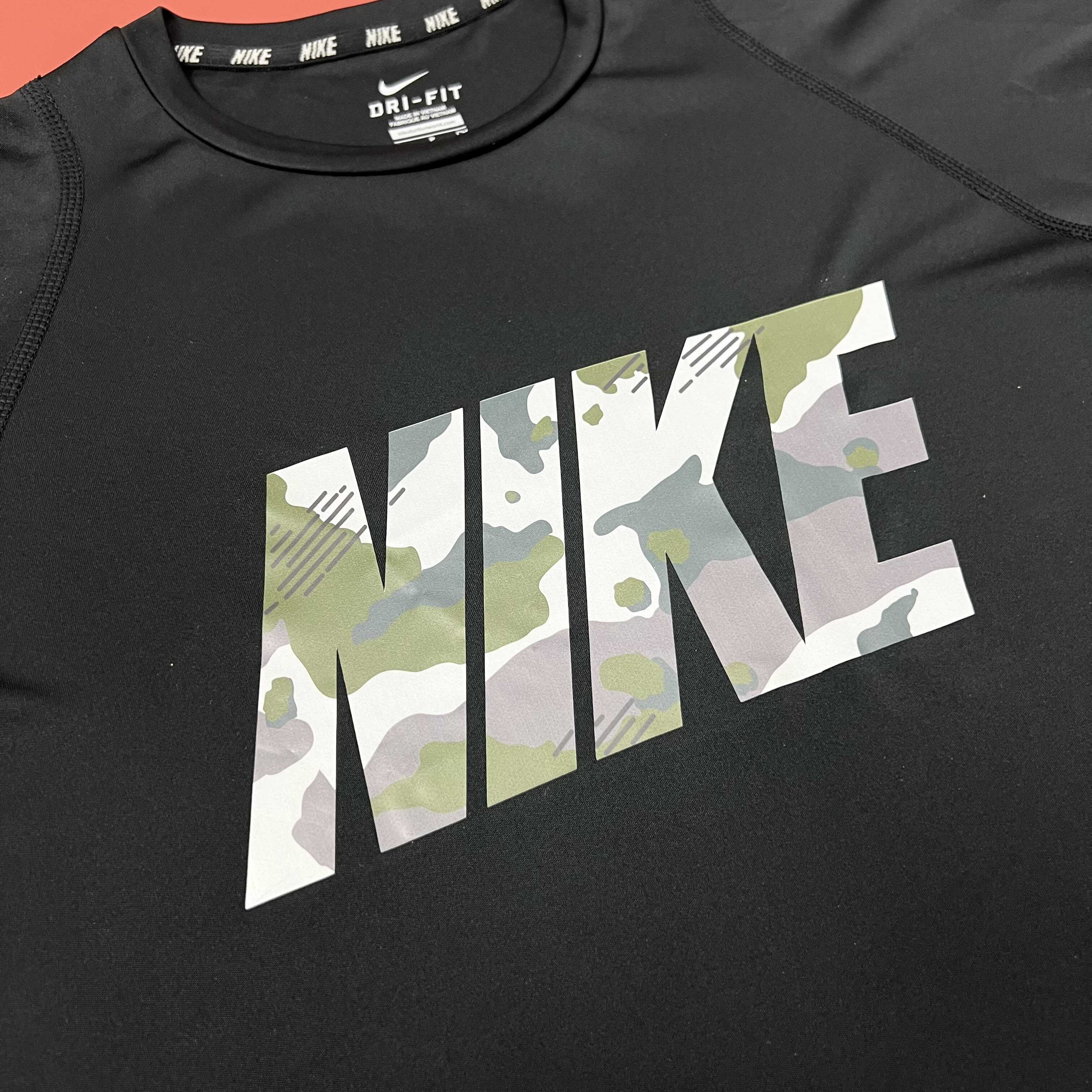 Áo Thun Thể Thao Nam Nike Training Graphic Camo Tee