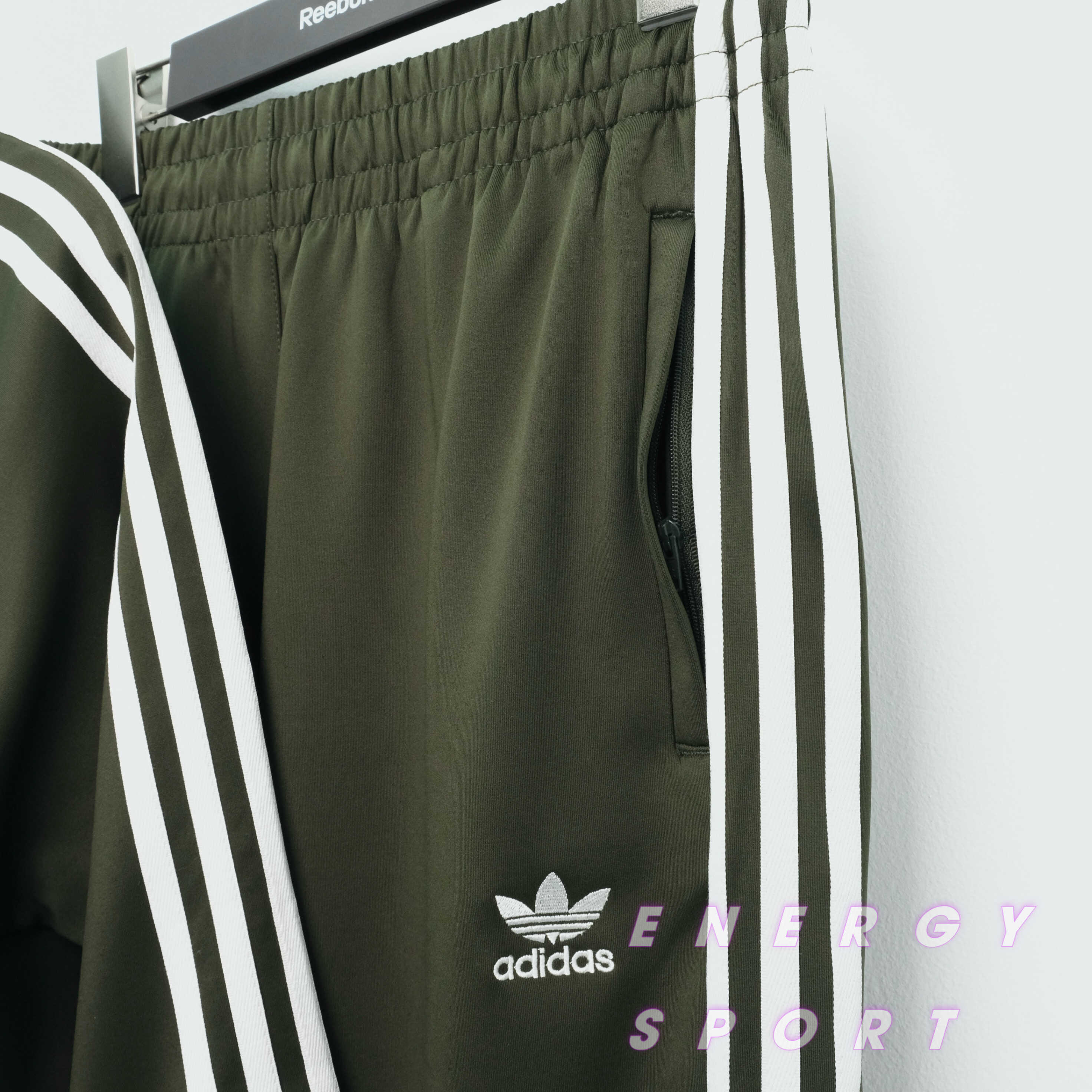 Bộ Quần Áo Thể Thao Unisex Adidas Adicolor Classics SST Track - Xanh Rêu