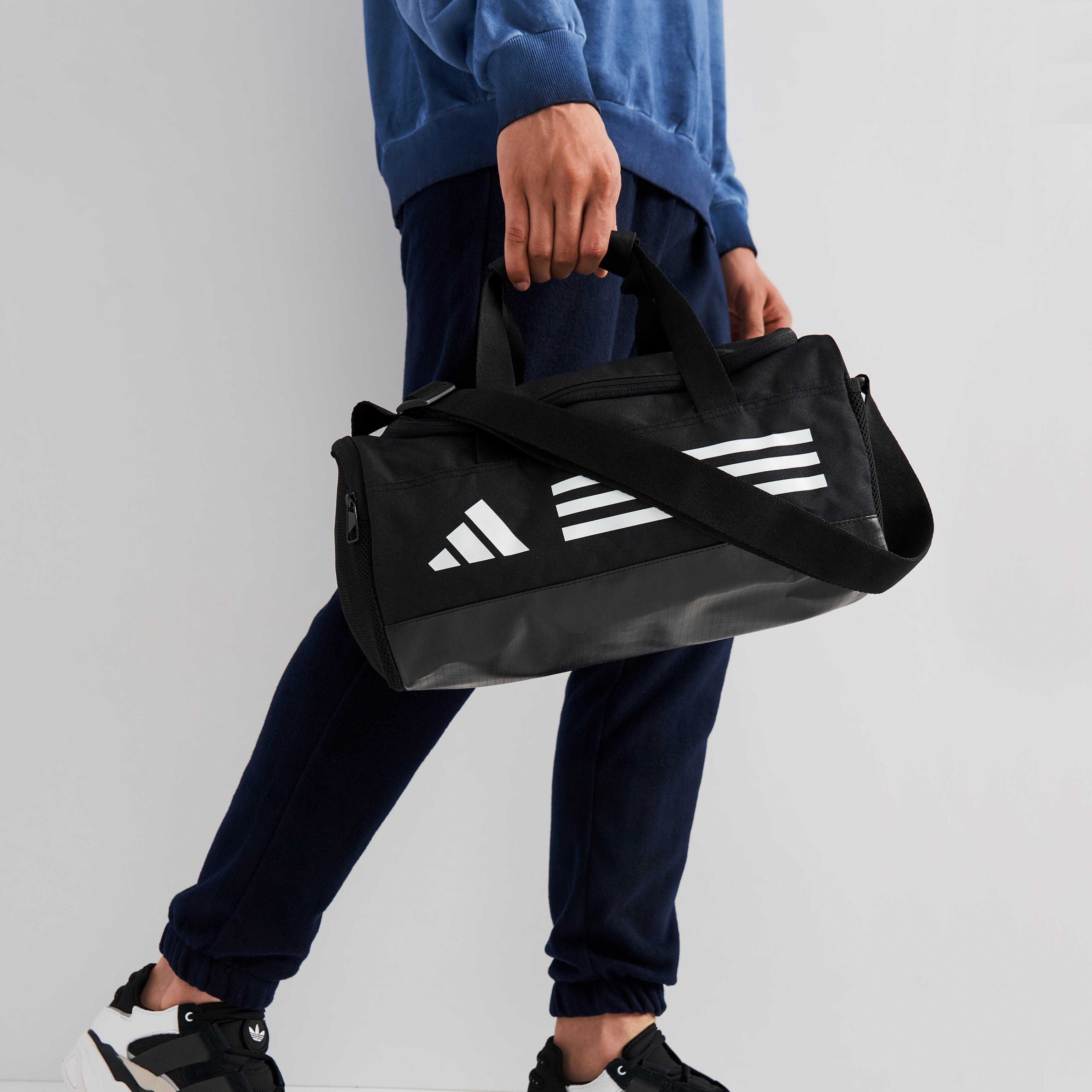 Túi Trống Gym - Thể Thao - Du lịch Adidas Essentials Training Duffel Bag Extra Small - HT4748