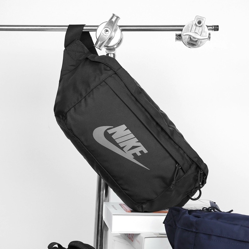 Túi Đeo Chéo Bao Tử Thời Trang Thể Thao Unisex Nam Nữ Nike Tech Hip Pack - BA5751-010