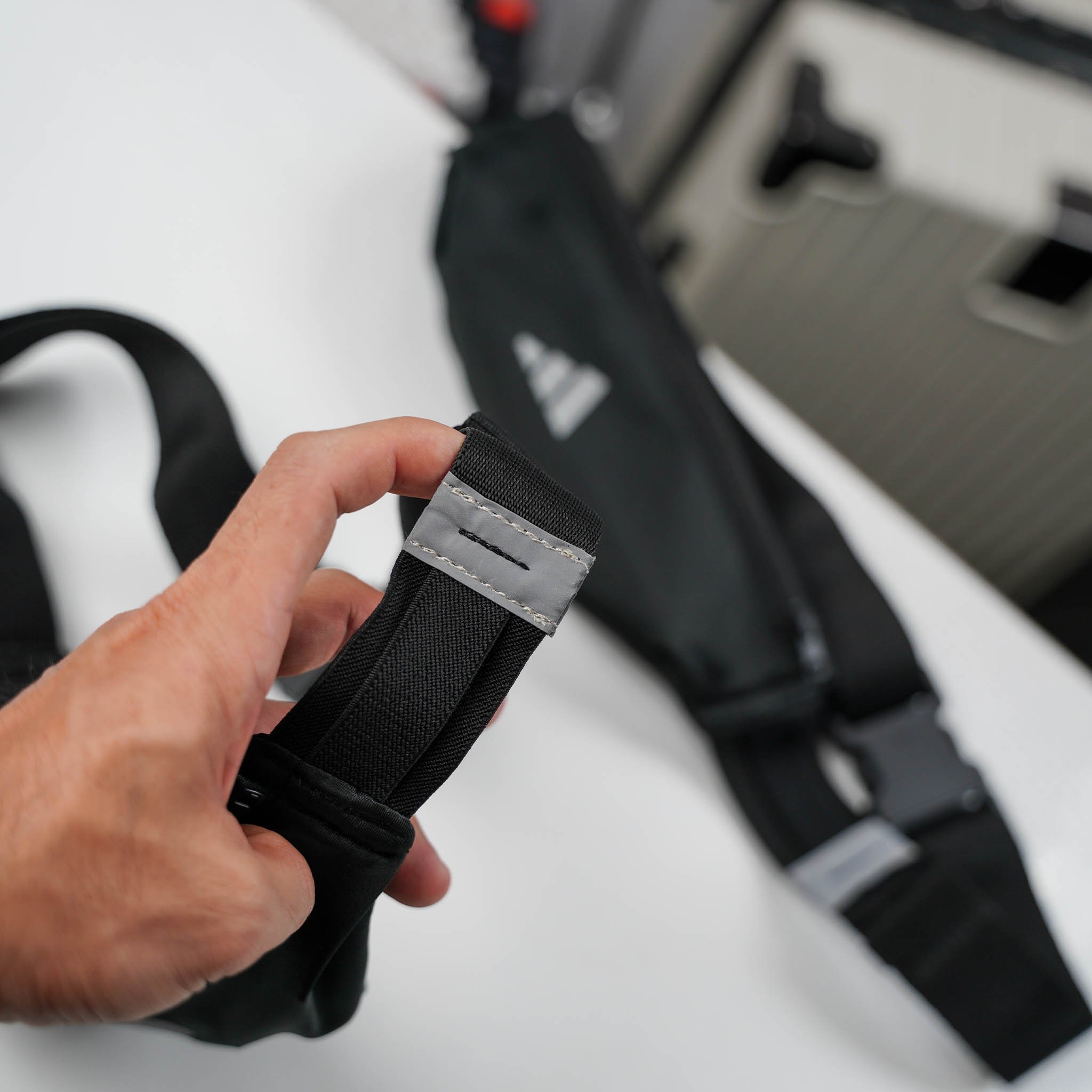 Túi Đeo Hông Chạy Bộ Adidas Running Gear Waist Bag HI3486