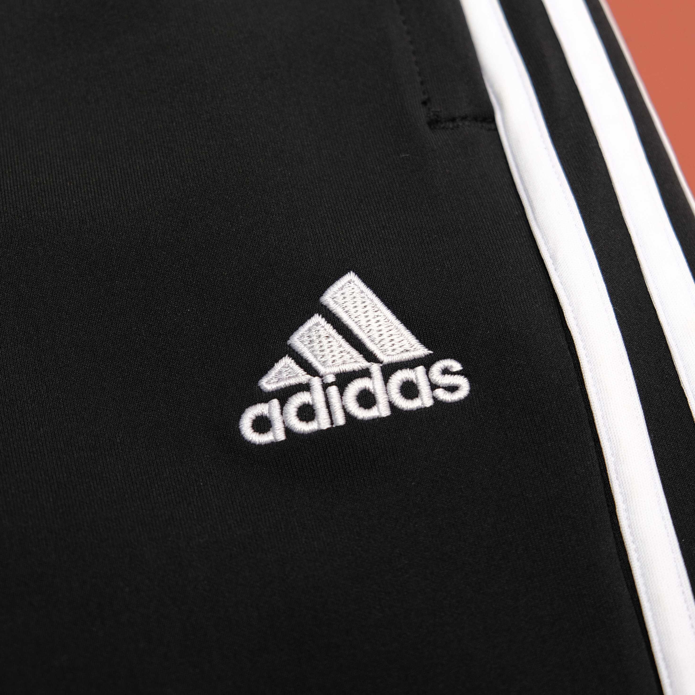 Quần Short Thể Thao Nam Adidas 3 Sọc Essentials - Đen
