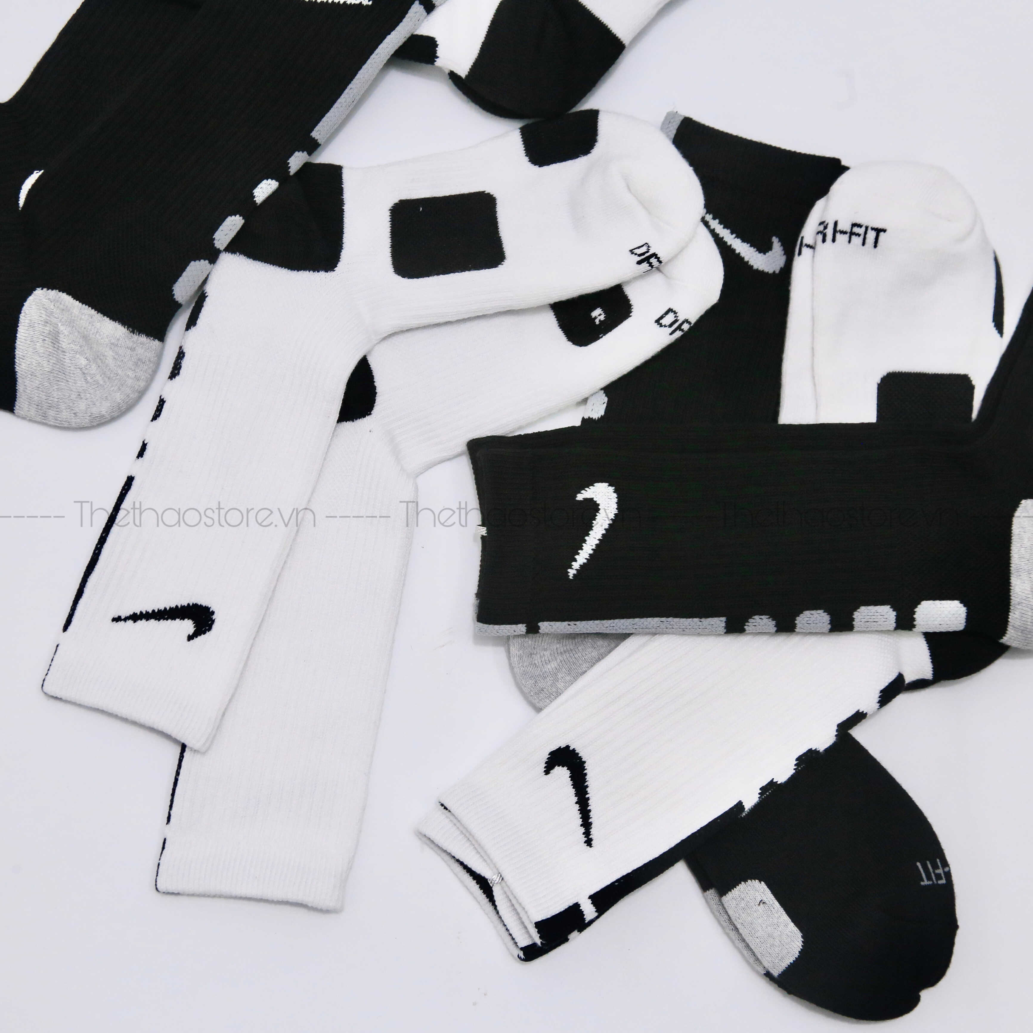 Vớ/ Tất Nike Unisex Elite Crew Basketball Cổ Cao (Đen/Trắng)