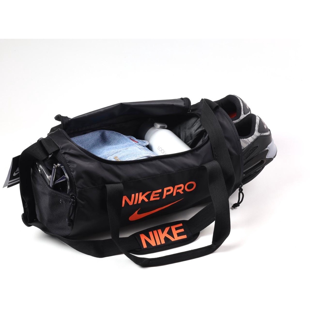 nike pro duffle bag