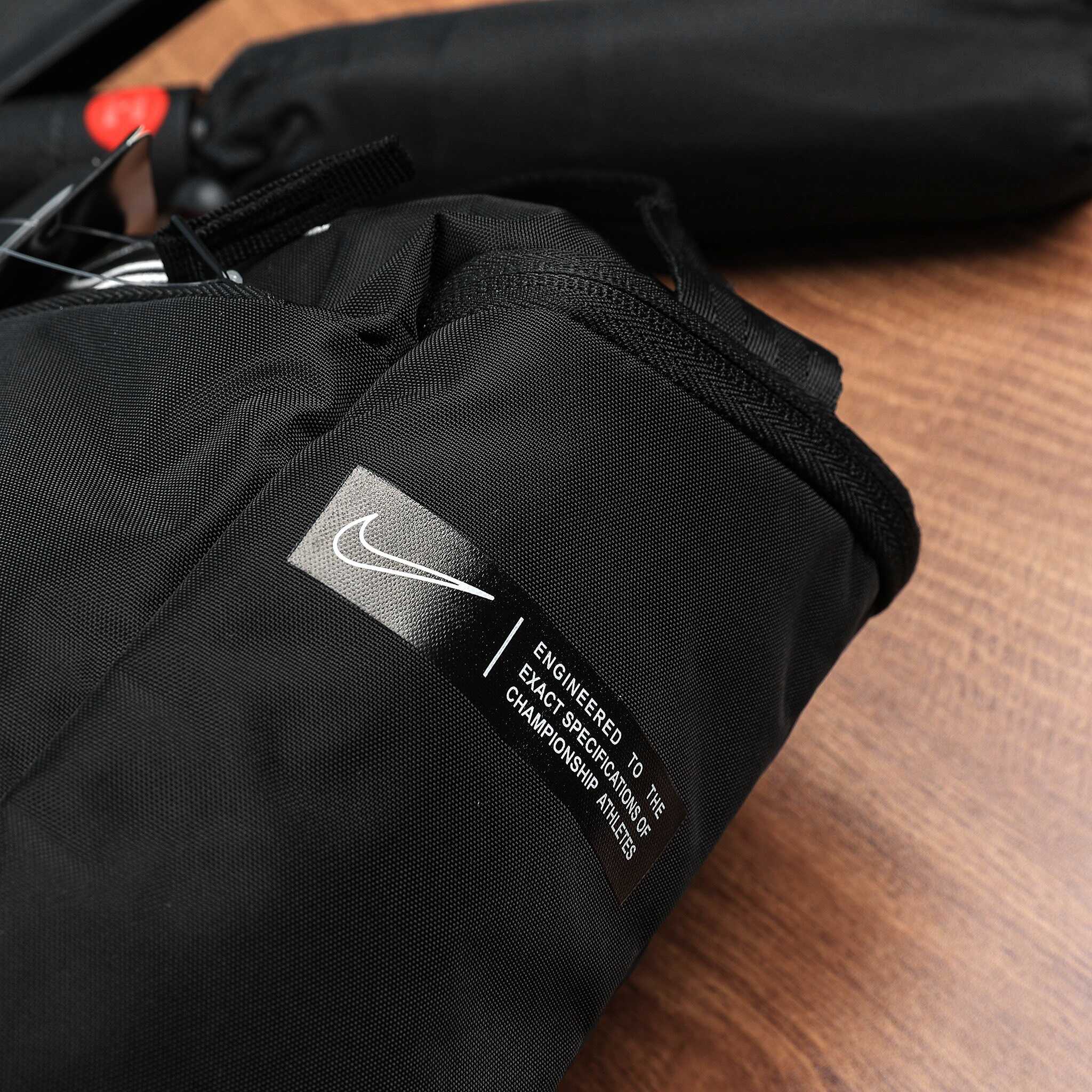 Túi Cầm Tay Đa Năng Nike Elite Fuel Pack