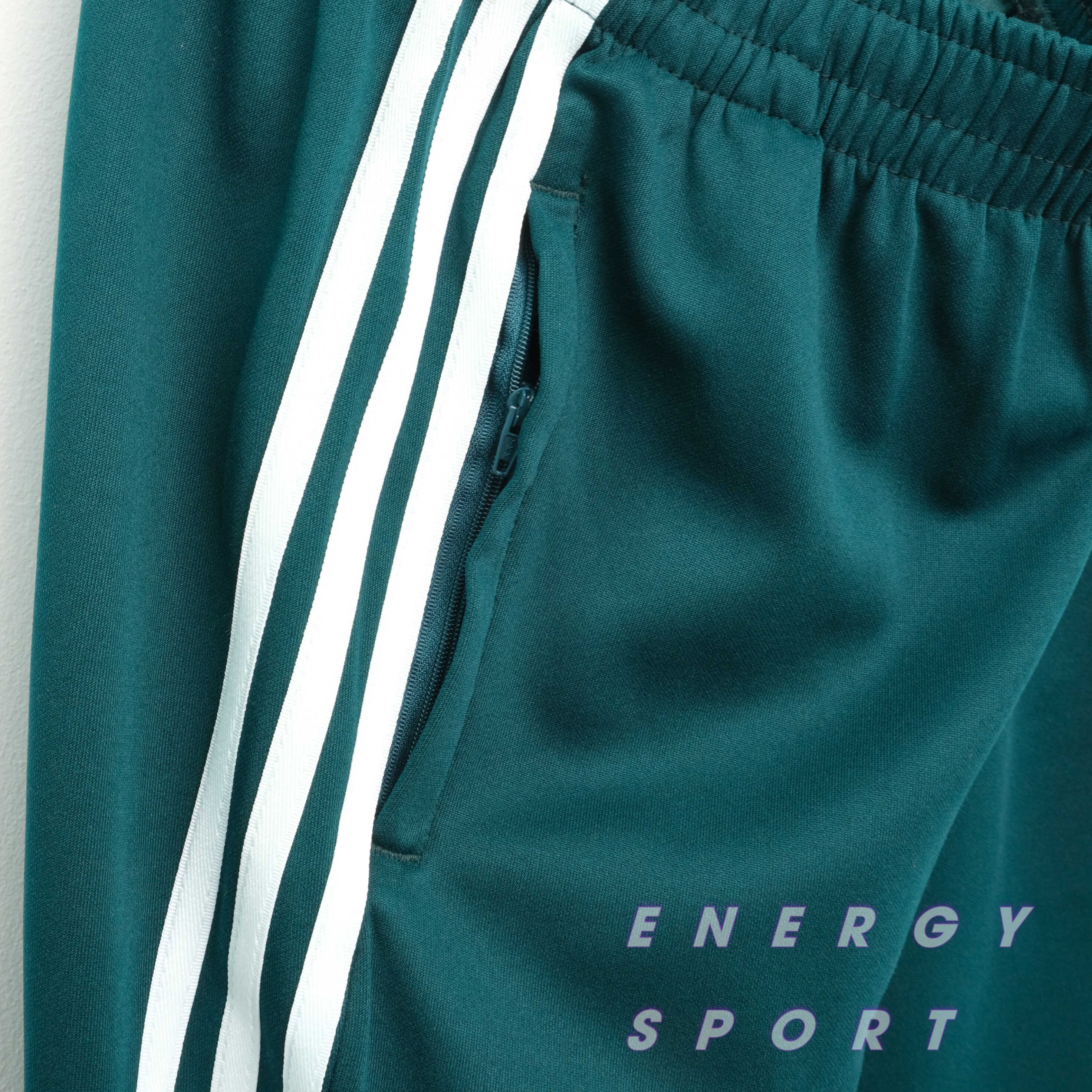 Bộ Quần Áo Thể Thao Unisex Nam Nữ Adidas Adicolor Classic Primeblue SST Track - Màu Xanh