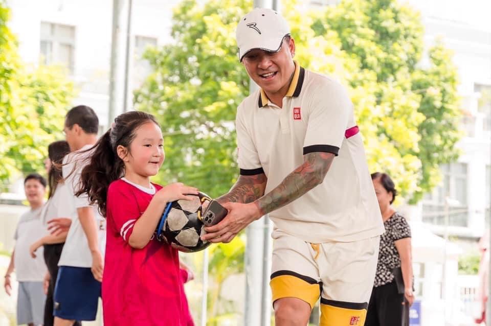 Bộ Quần Áo Thể Thao Nam Uniqlo Tennis Kei Nishikori