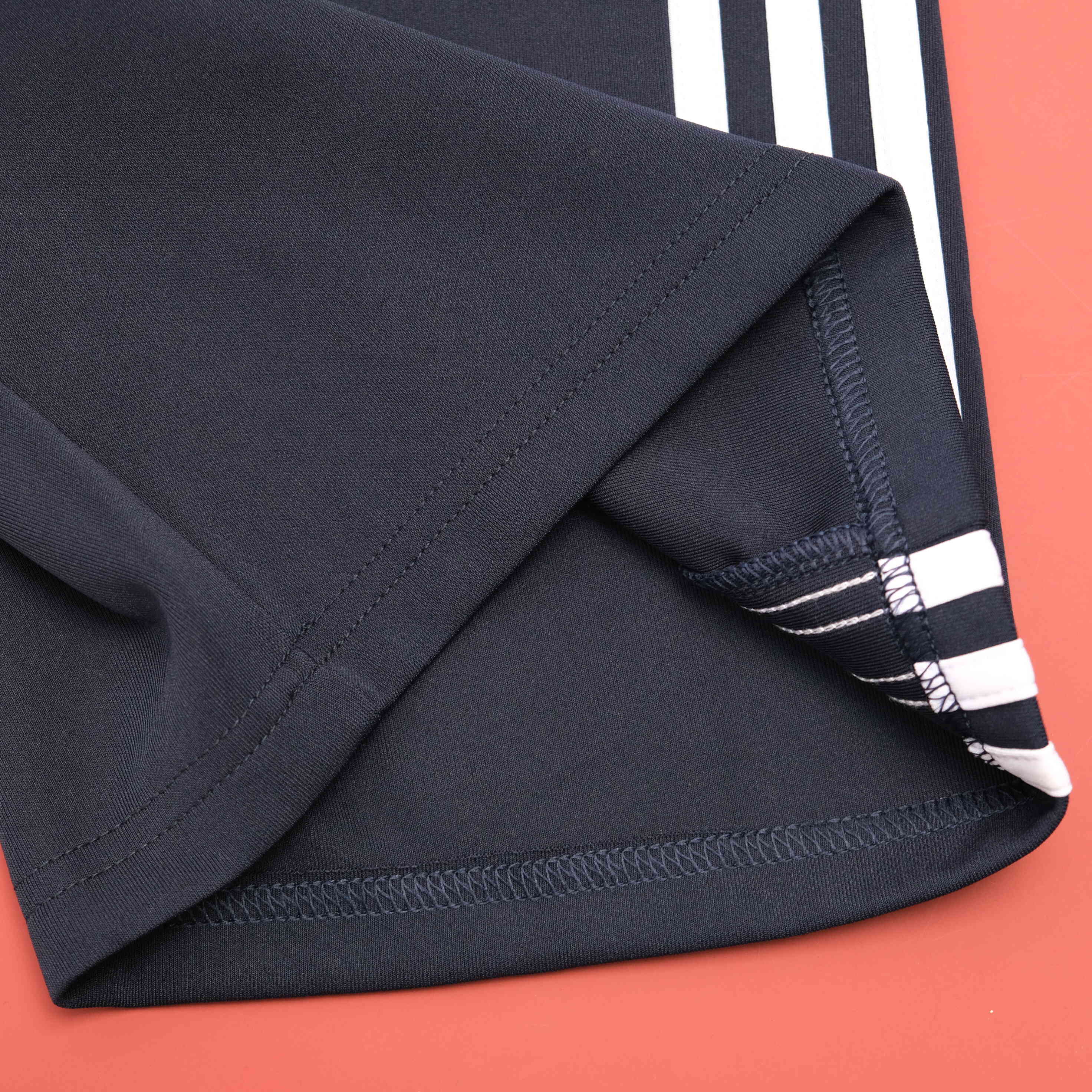 Quần Short Thể Thao Nam Adidas Originals Track Short - Đen / Navy