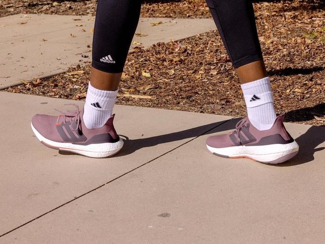 Vớ/ Tất Adidas Cổ Cao Athletic Cushioned Crew Socks (2 Màu Trắng - Đen)