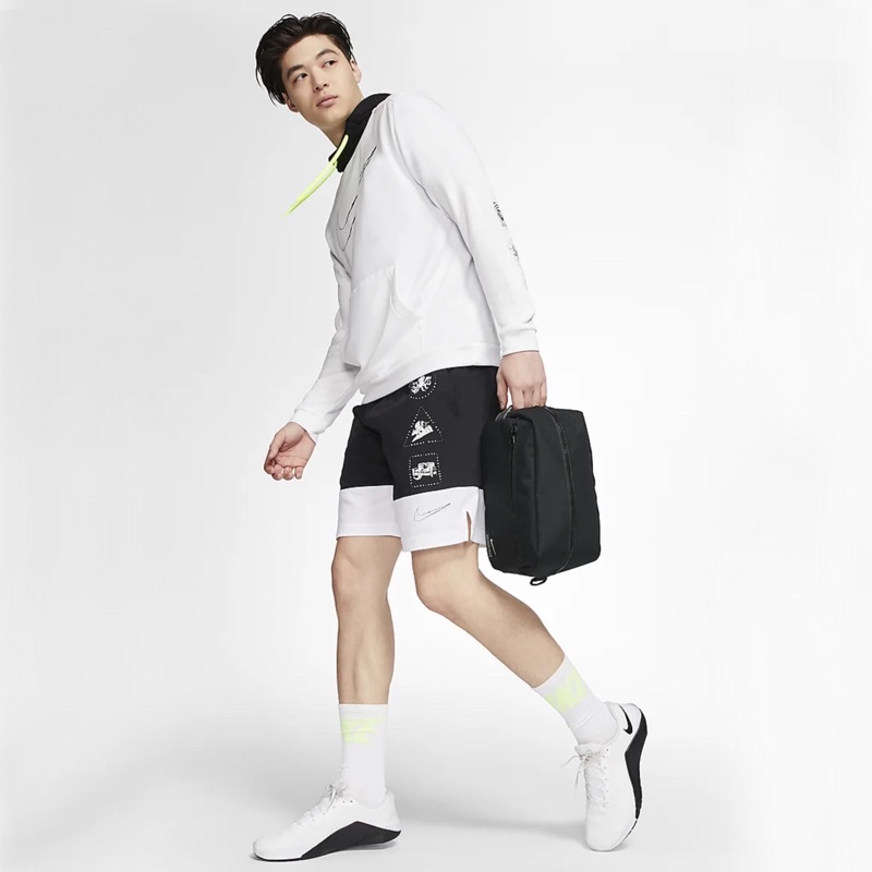 Túi Đựng Giày Thể Thao NK Utility Academy Football Shoe Bag DC2648-010