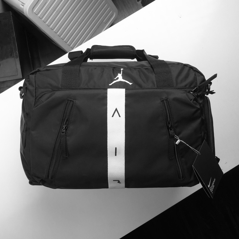 Túi Trống Tiện Ích Thể Thao - Gym - Du lịch Nike Jordan Air-Train Duffel - 9B0515 023