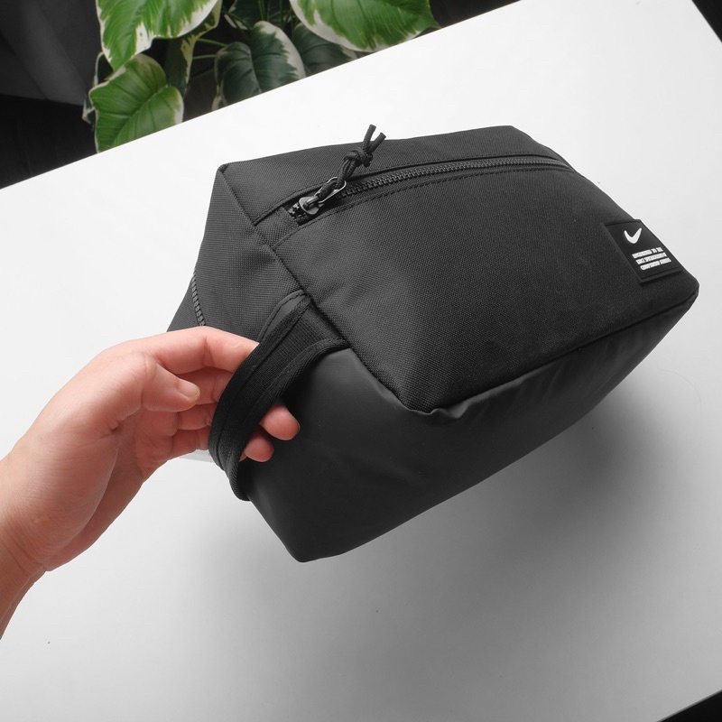 Túi Đựng Giày Thể Thao NK Utility Academy Football Shoe Bag DC2648-010