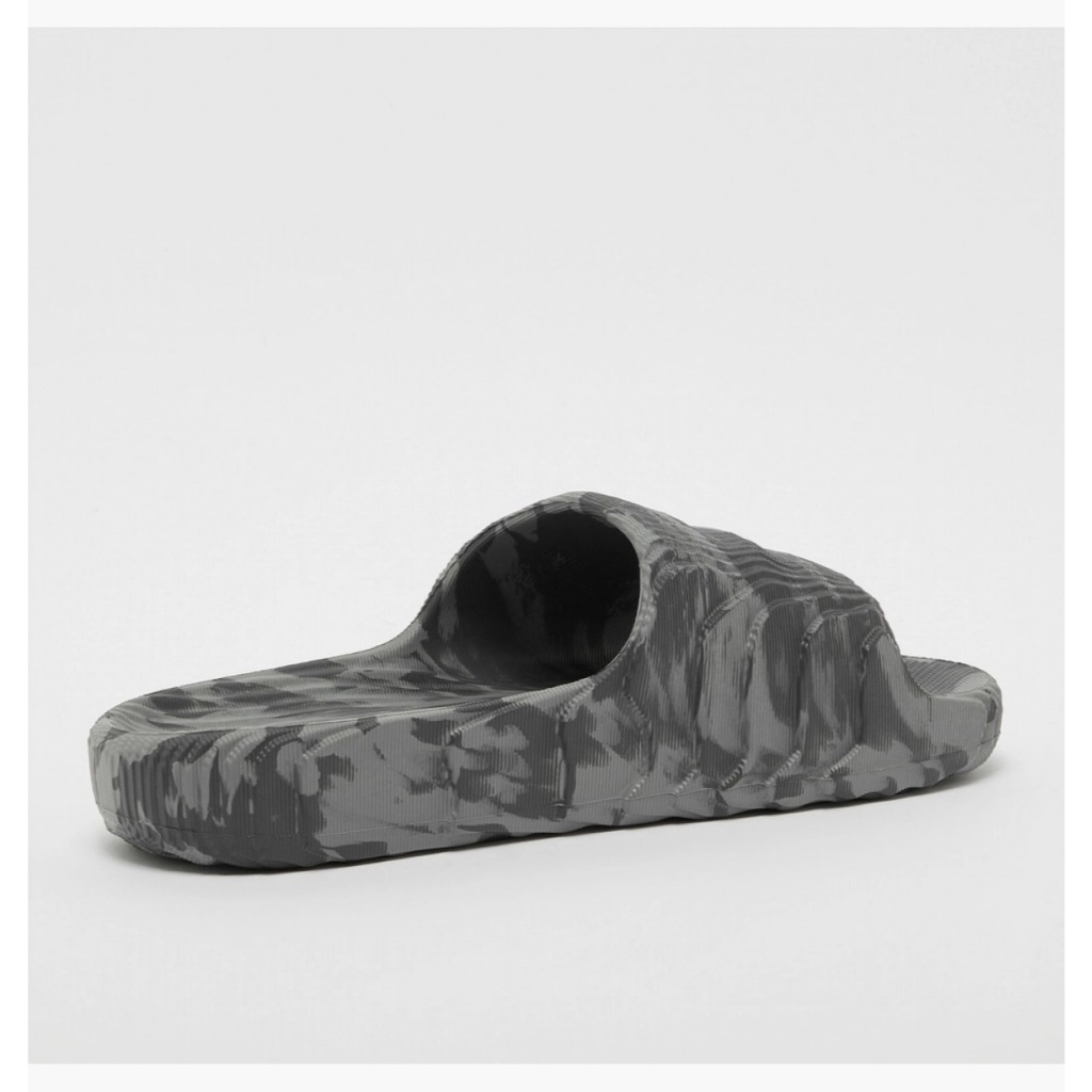 Dép Adidas Unisex Adilette 22 Slides "Smoke Gray" - IE7760