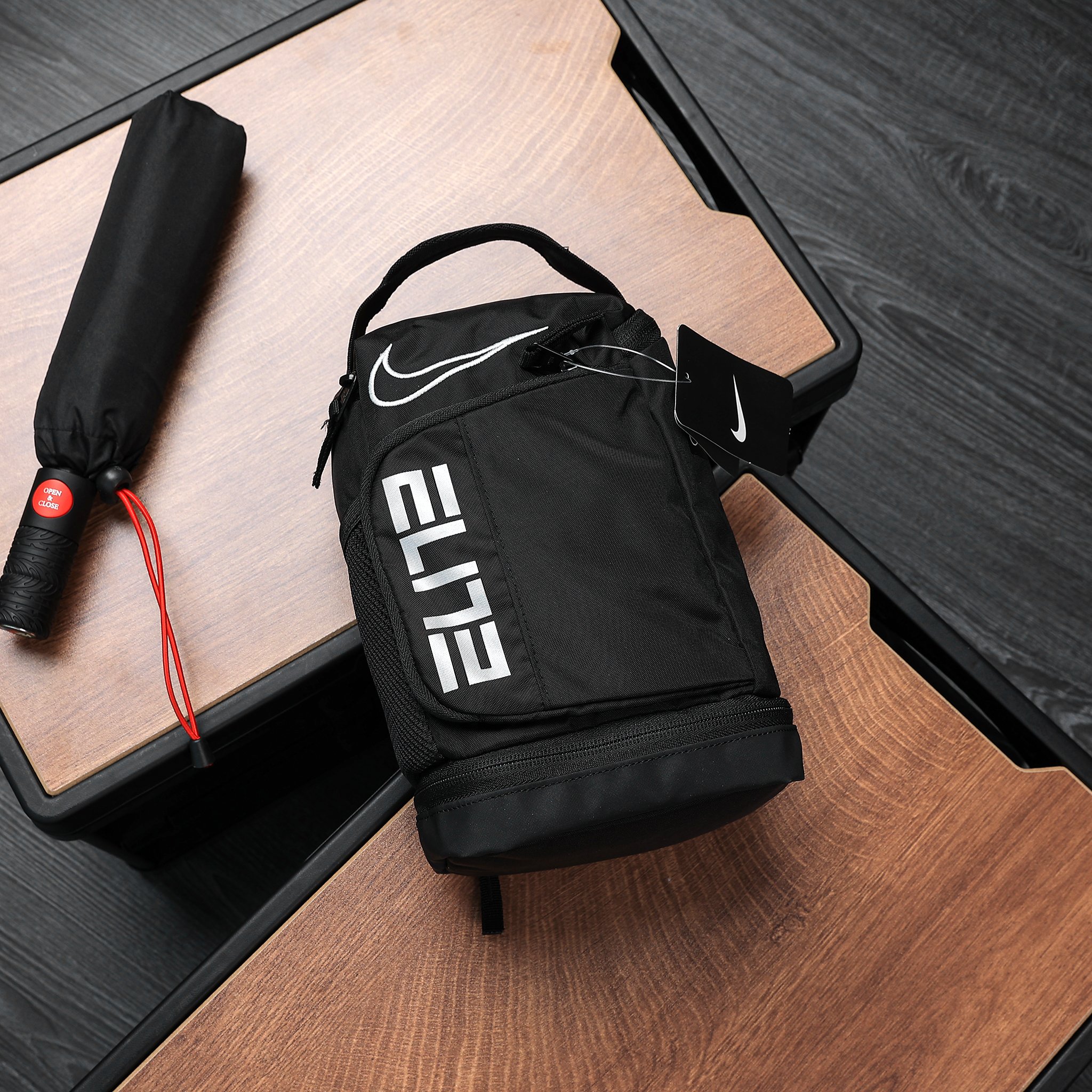 Túi Cầm Tay Đa Năng Nike Elite Fuel Pack