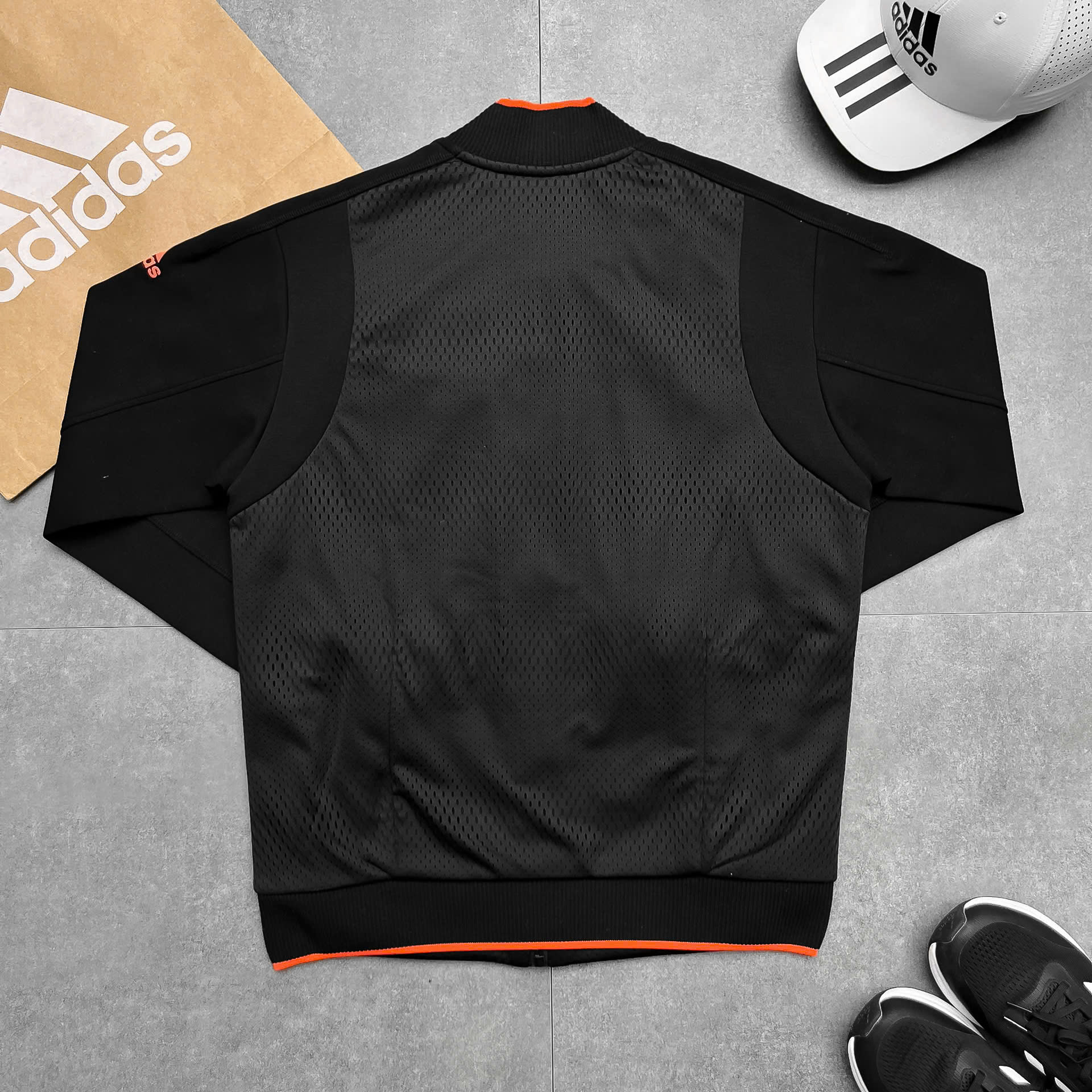 Áo Khoác Bomber Thể Thao Adidas VRCT Primeblue Đen - FP8120