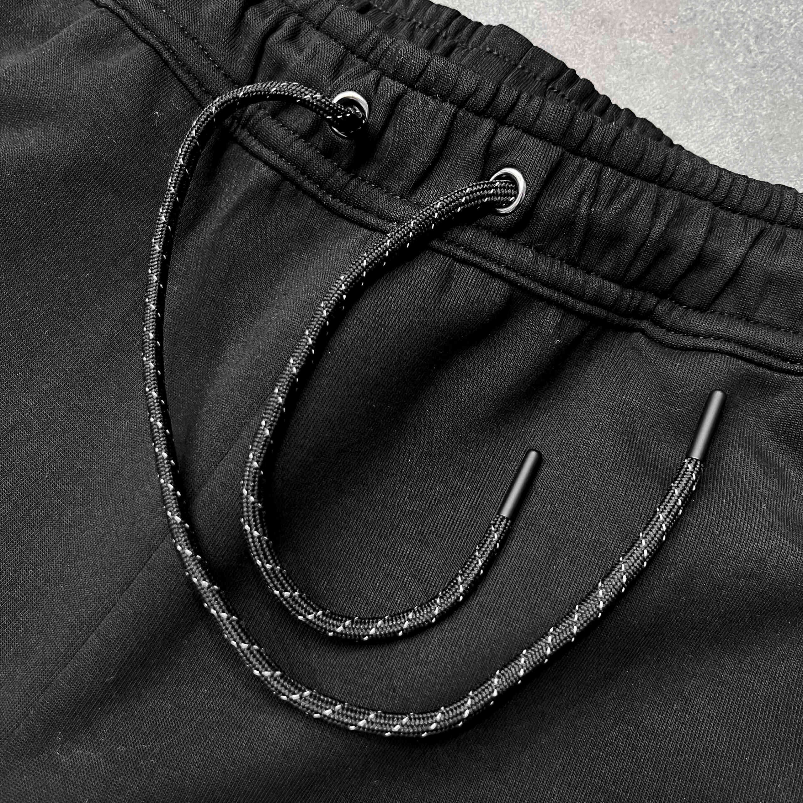 Quần Dài Thể Thao Nike Tech Reflective Design Details Fleece Joggers FZ0762-010